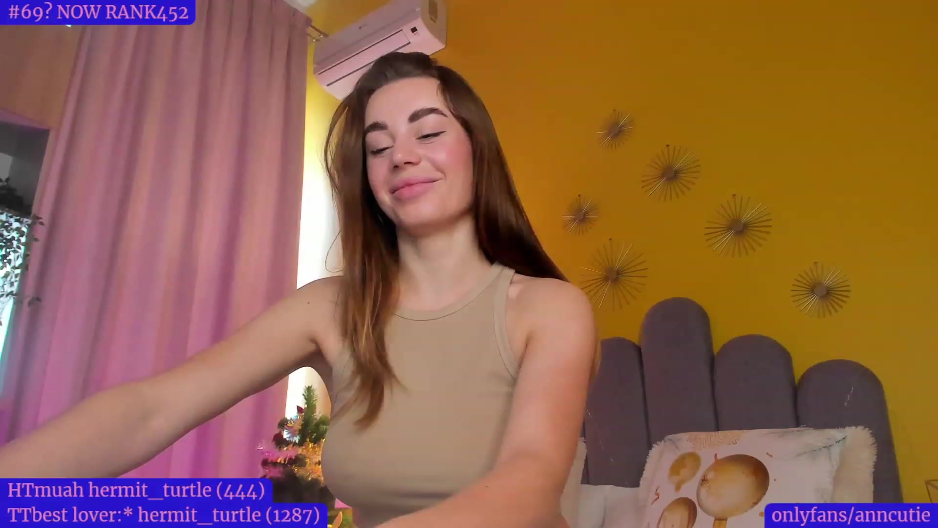 Gallery image thumbnail from AnnCutie's myfreecams stream on, 01/04/2023, 08:24 image 10 of 20