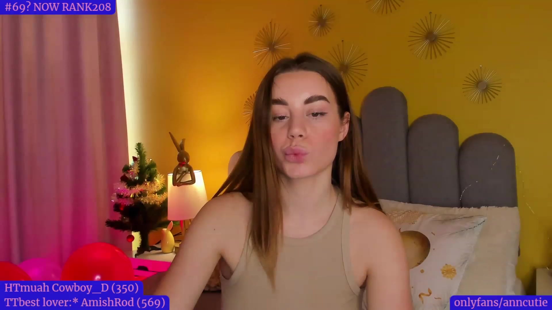 Gallery image thumbnail from AnnCutie's myfreecams stream on, 01/06/2023, 12:33 image 16 of 20