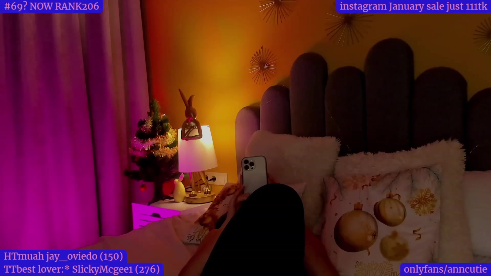 Gallery image thumbnail from AnnCutie's myfreecams stream on, 01/08/2023, 16:21 image 17 of 20