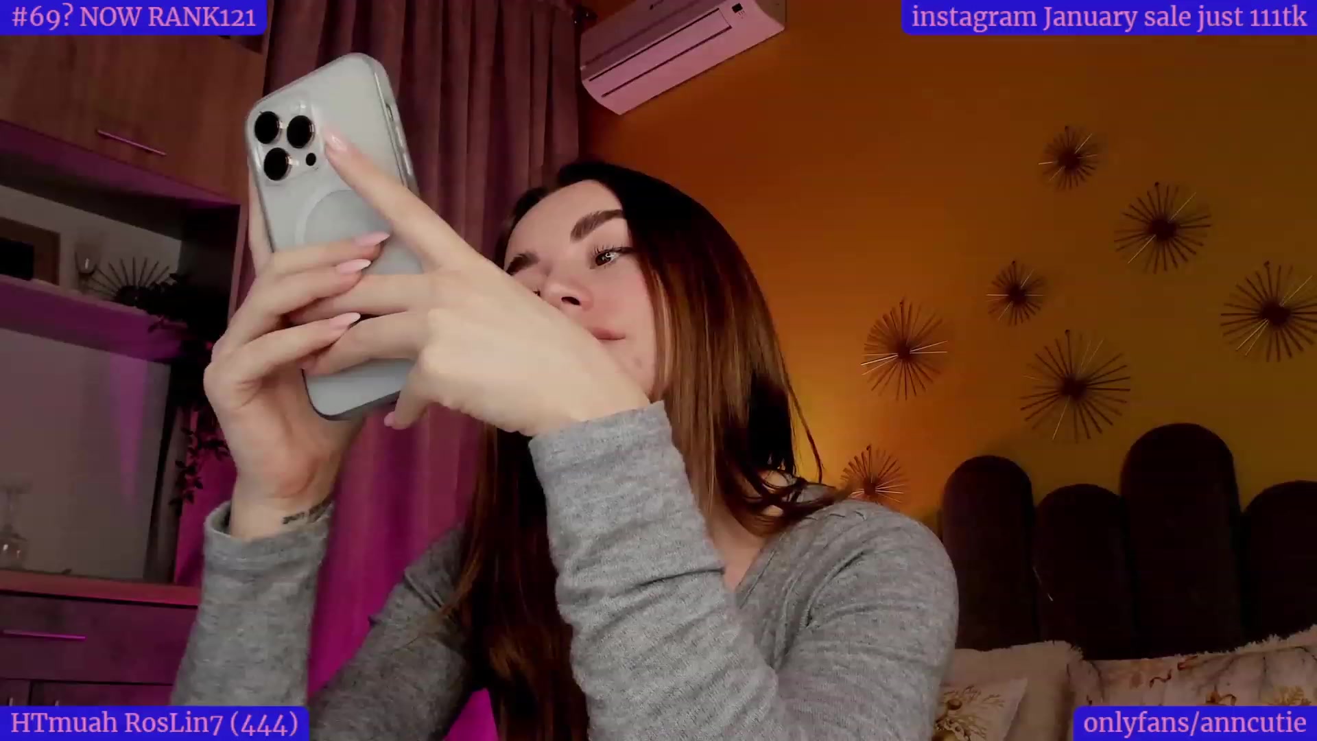 Gallery image thumbnail from AnnCutie's myfreecams stream on, 01/09/2023, 19:27 image 19 of 20