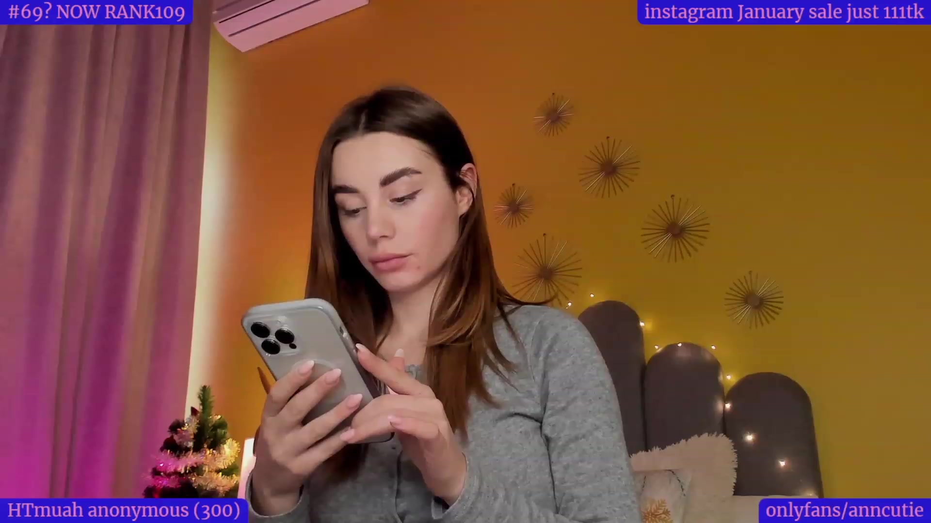Gallery image thumbnail from AnnCutie's myfreecams stream on, 01/10/2023, 13:14 image 4 of 20