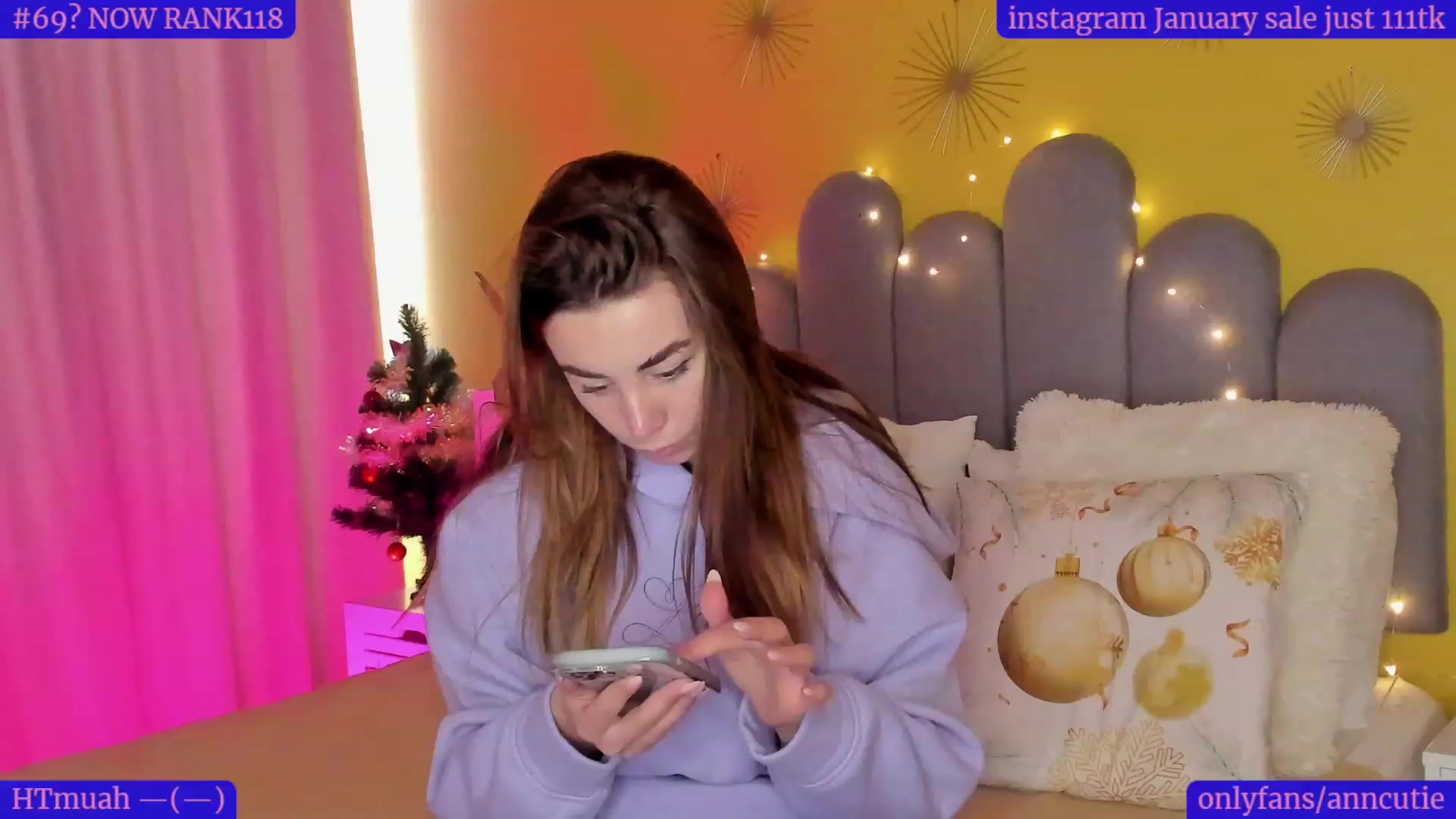 Gallery image thumbnail from AnnCutie's myfreecams stream on, 01/12/2023, 14:33 image 3 of 20