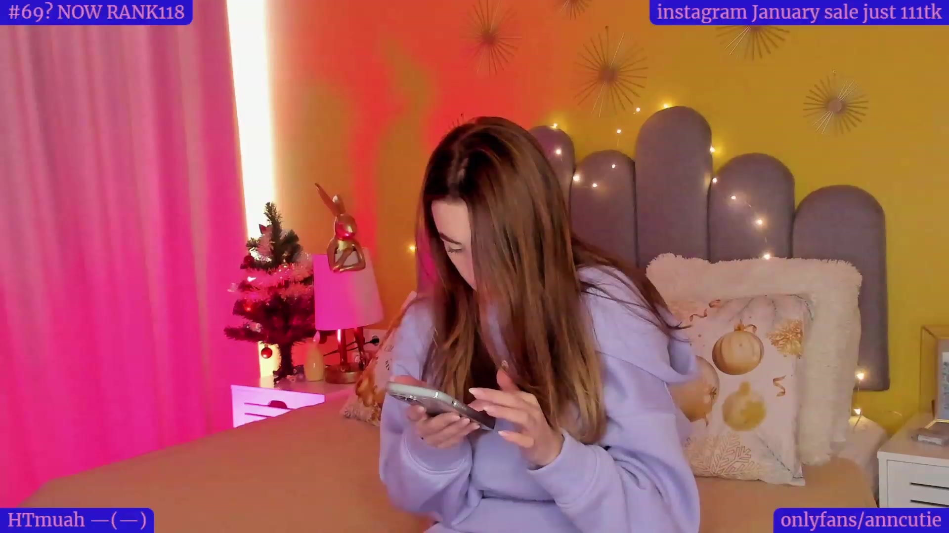 Gallery image thumbnail from AnnCutie's myfreecams stream on, 01/12/2023, 14:33 image 1 of 20