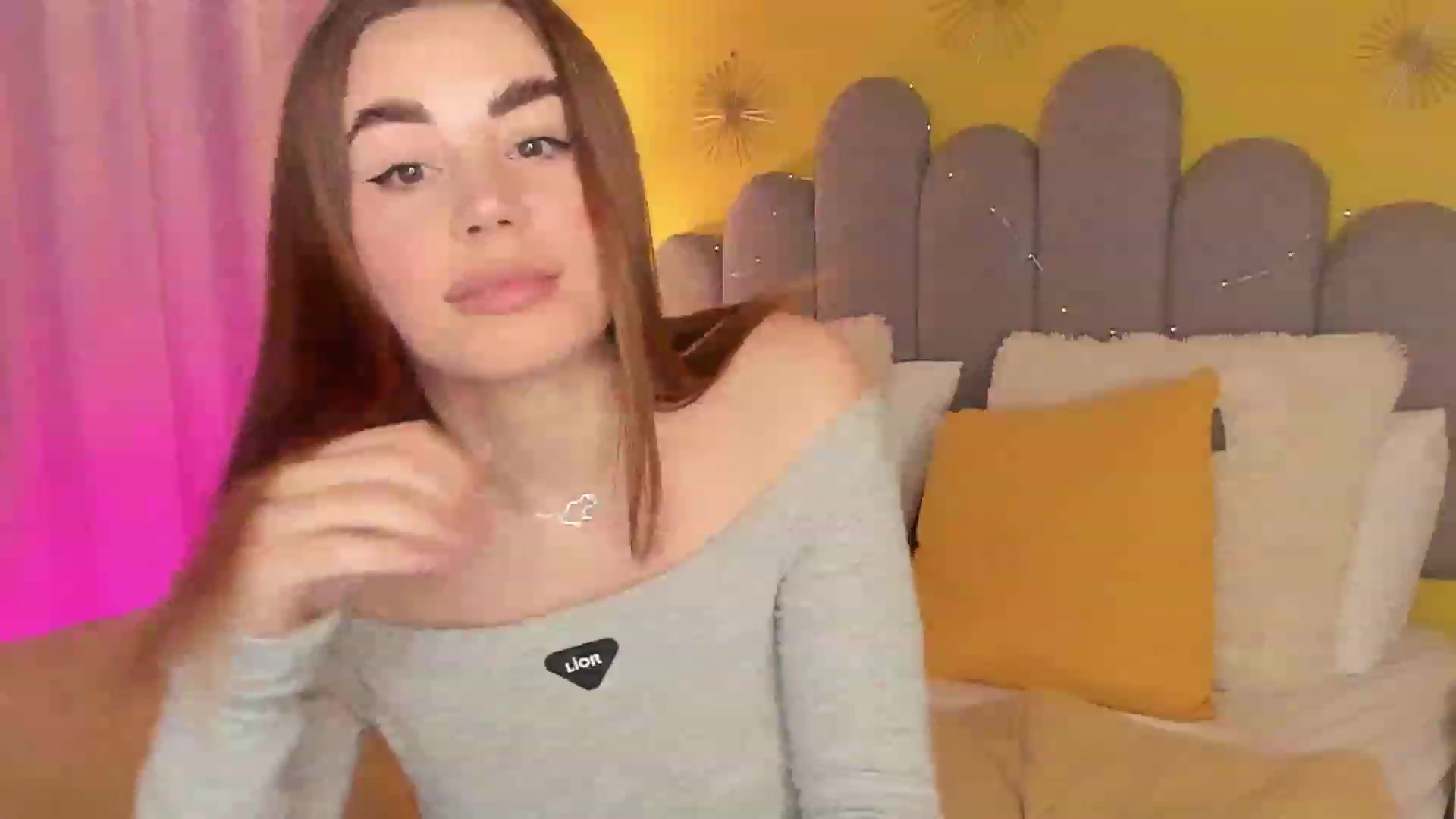 Gallery image thumbnail from AnnCutie's myfreecams stream on, 02/01/2023, 14:50 image 7 of 20
