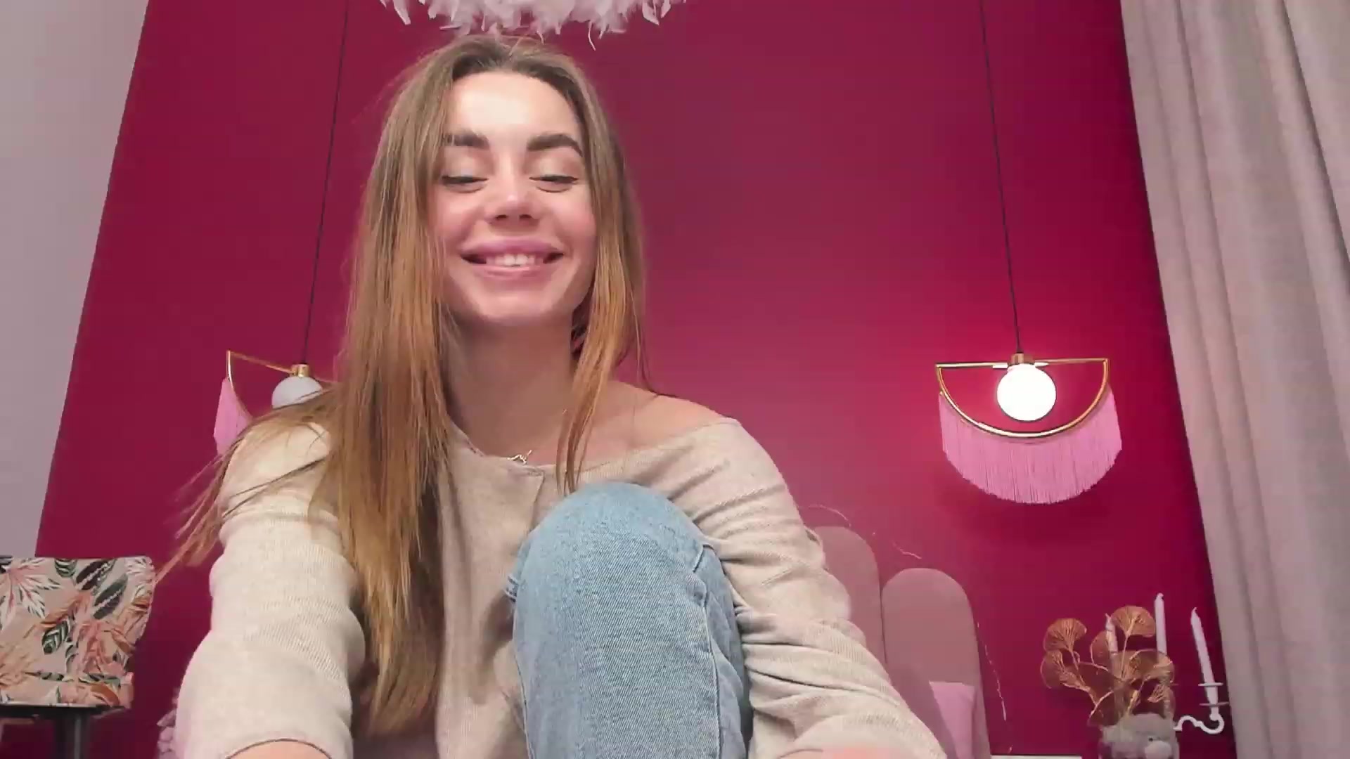Gallery image thumbnail from AnnCutie's myfreecams stream on, 02/04/2023, 18:03 image 15 of 20