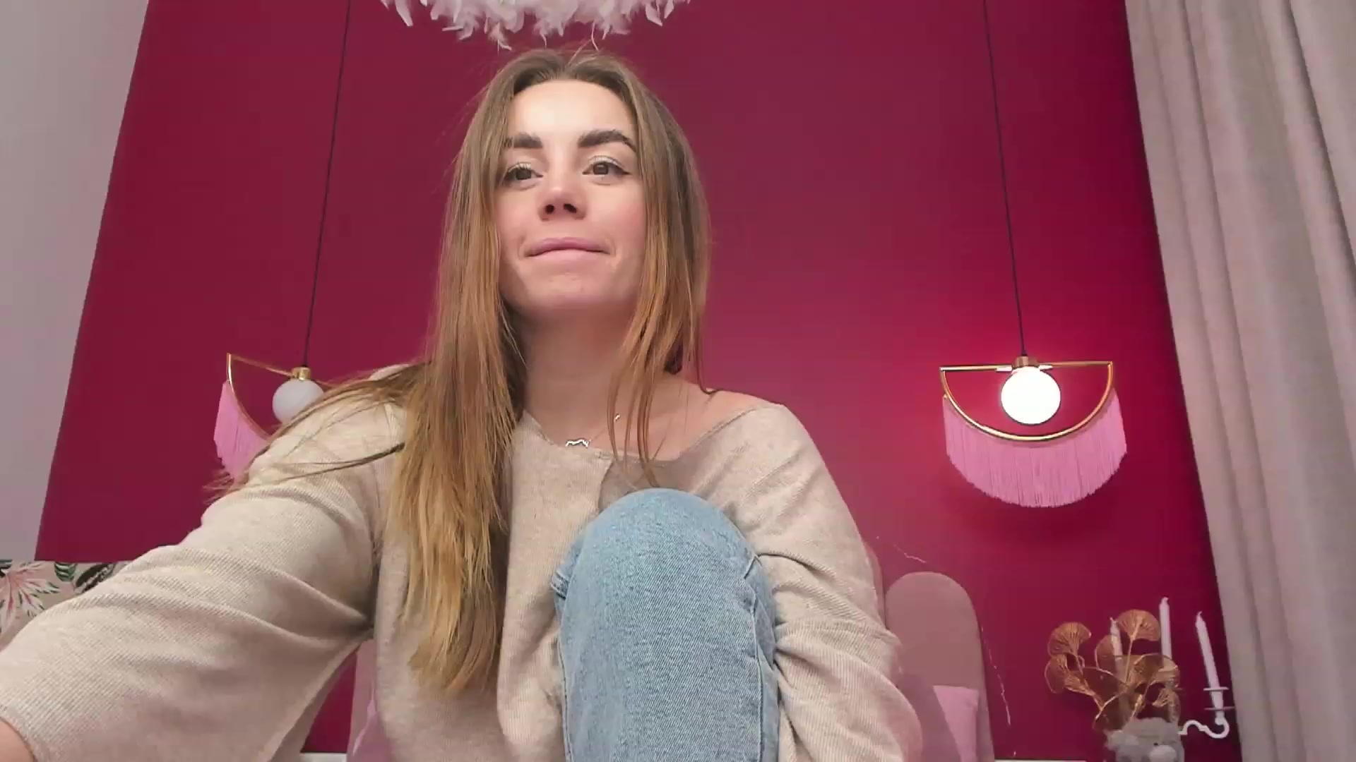 Gallery image thumbnail from AnnCutie's myfreecams stream on, 02/04/2023, 18:03 image 16 of 20
