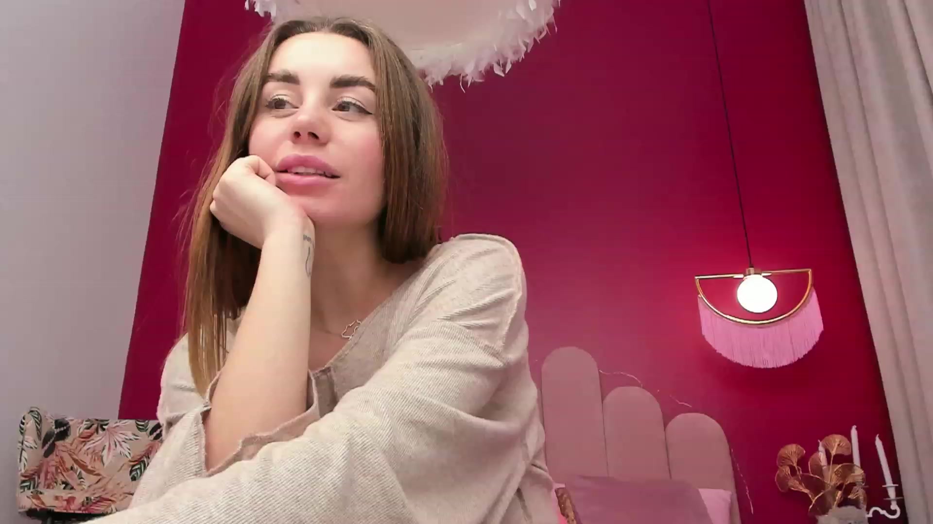 Gallery image thumbnail from AnnCutie's myfreecams stream on, 02/04/2023, 19:11 image 3 of 20
