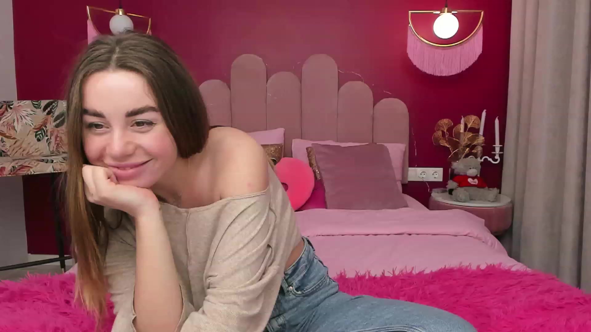 Gallery image thumbnail from AnnCutie's myfreecams stream on, 02/04/2023, 19:11 image 15 of 20