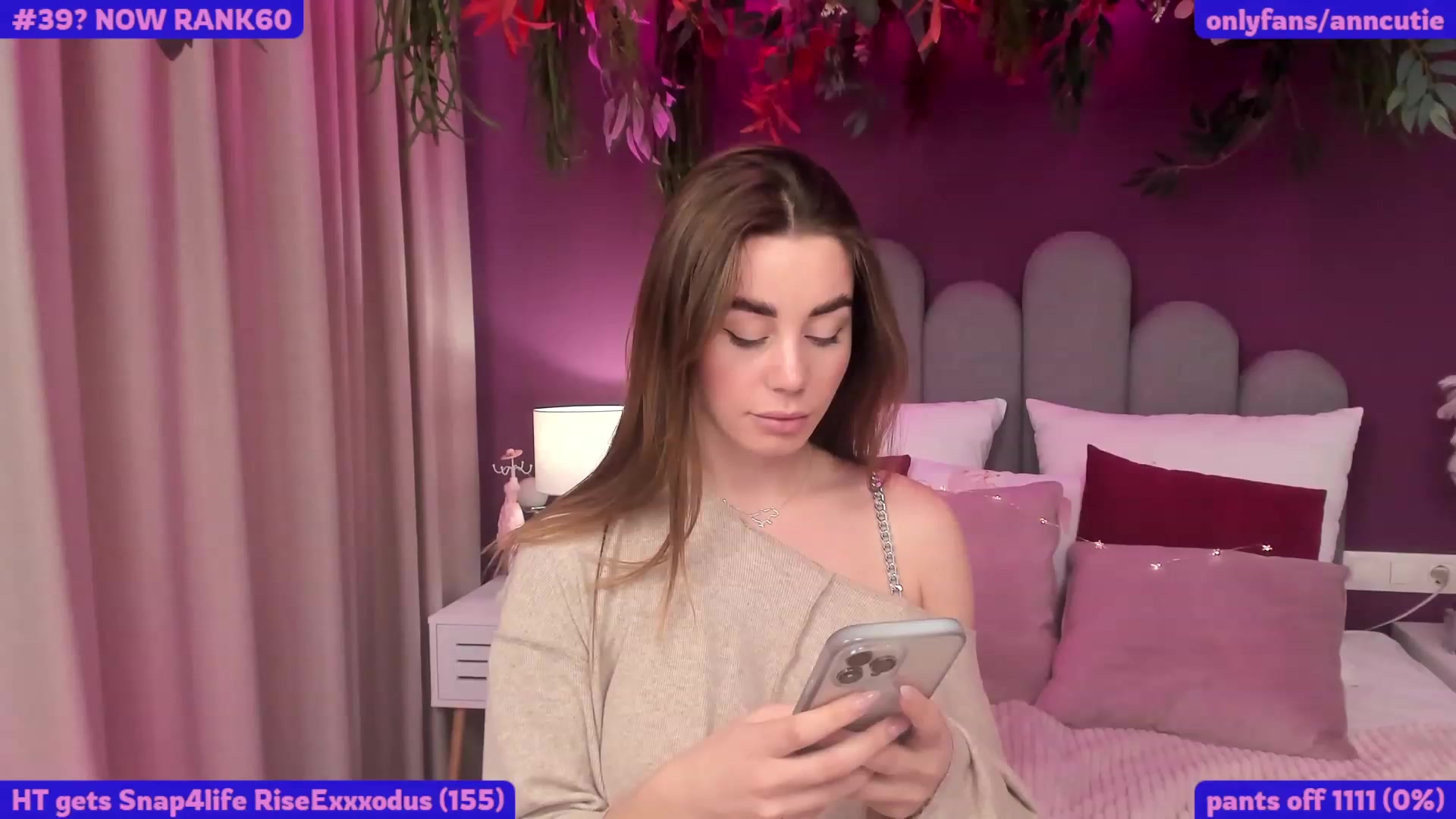 Gallery image thumbnail from AnnCutie's myfreecams stream on, 02/06/2023, 11:05 image 11 of 20
