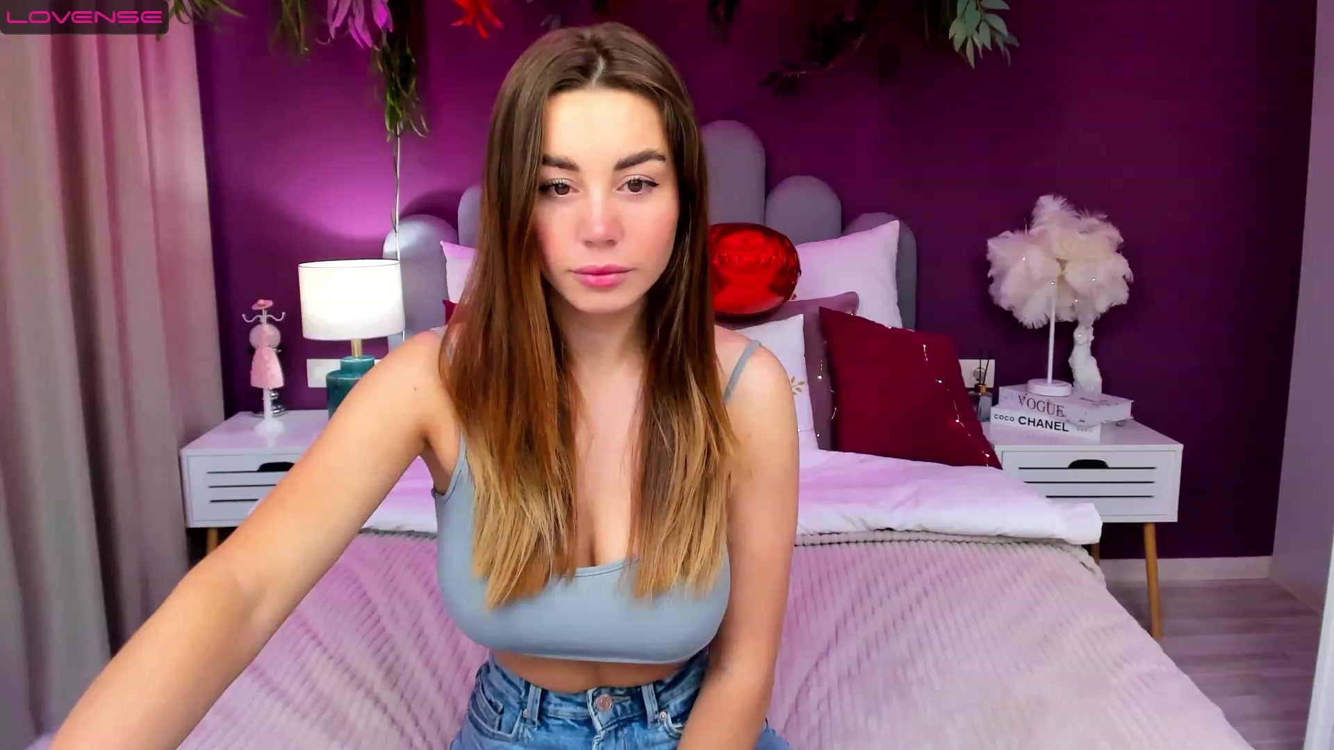 Gallery image thumbnail from AnnCutie's myfreecams stream on, 02/17/2023, 07:48 image 6 of 20