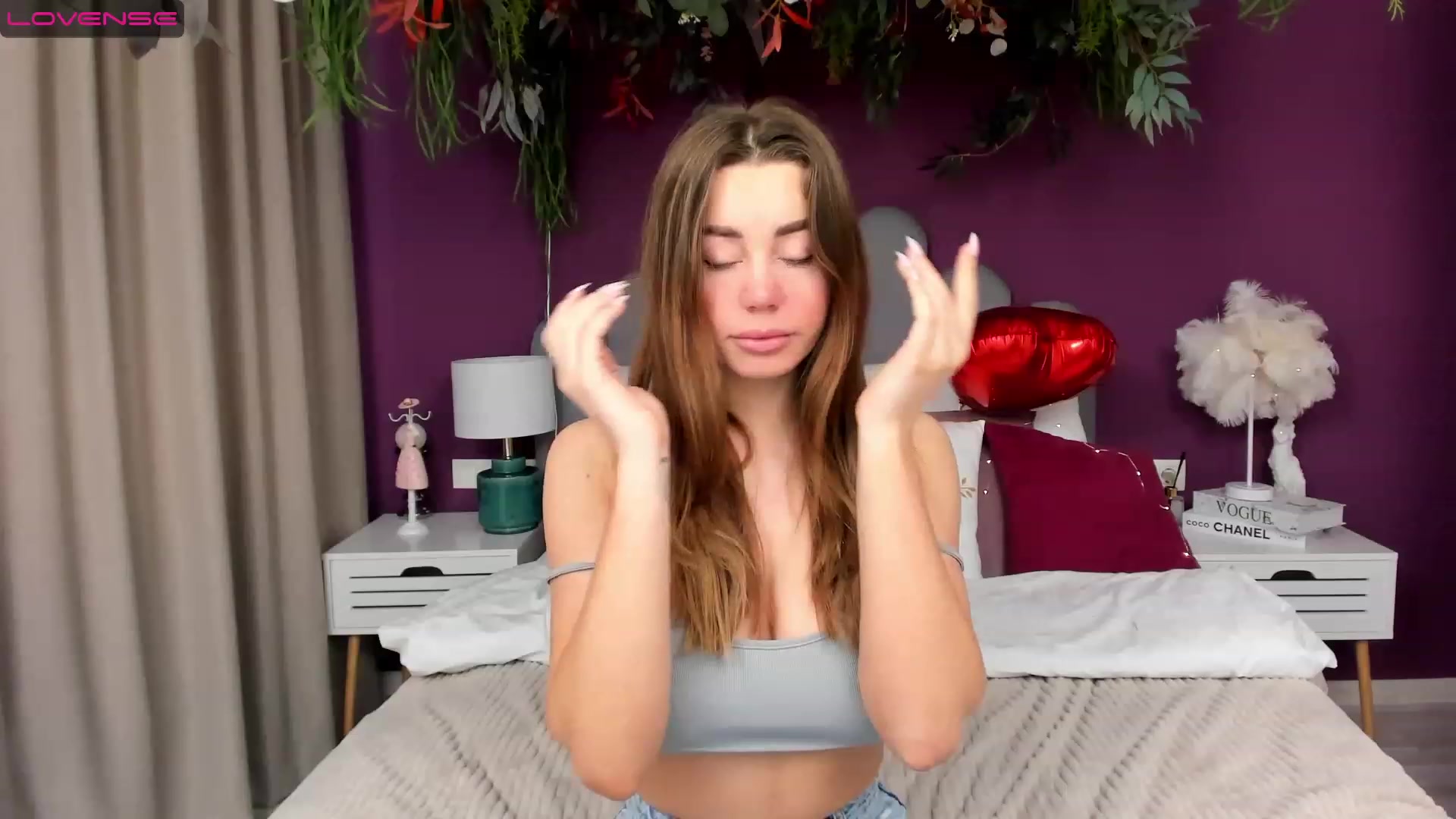 Gallery image thumbnail from AnnCutie's myfreecams stream on, 02/18/2023, 07:32 image 12 of 20