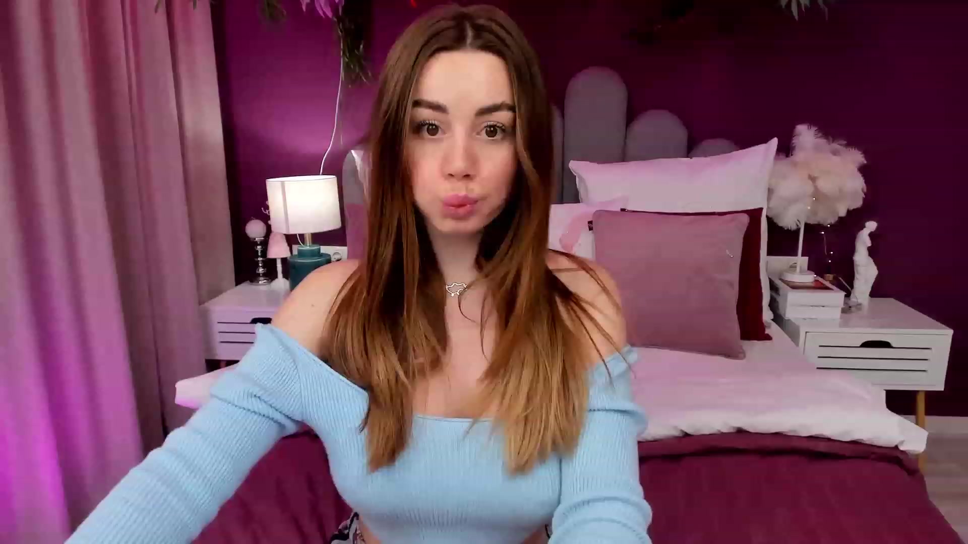 Gallery image thumbnail from AnnCutie's myfreecams stream on, 03/13/2023, 16:03 image 8 of 20
