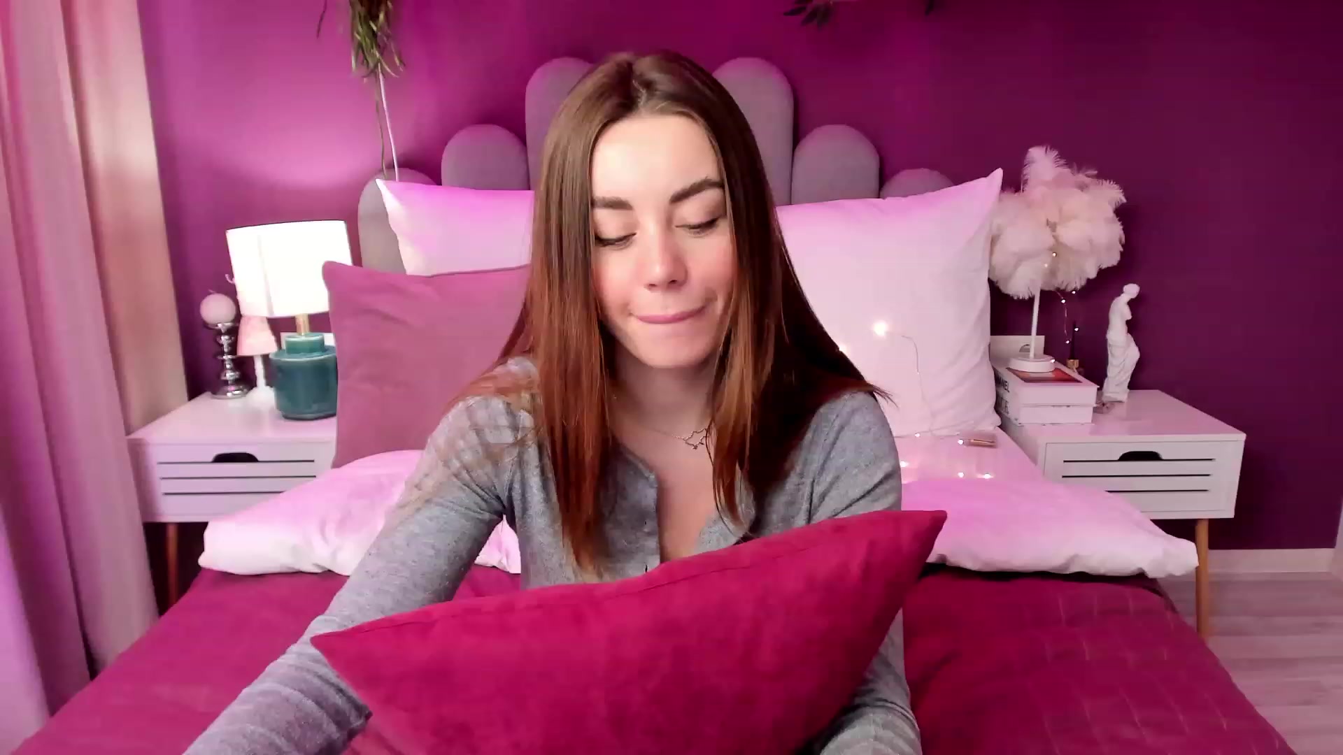 Gallery image thumbnail from AnnCutie's myfreecams stream on, 03/14/2023, 12:39 image 1 of 20