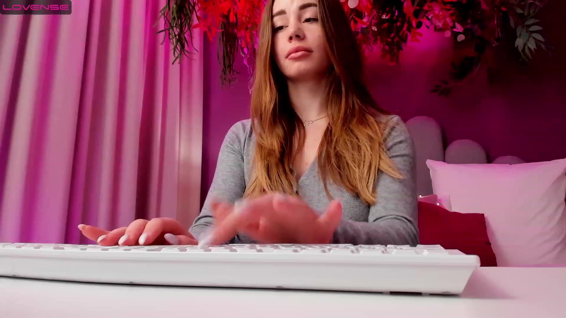 Gallery image thumbnail from AnnCutie's myfreecams stream on, 03/16/2023, 13:50 image 19 of 20