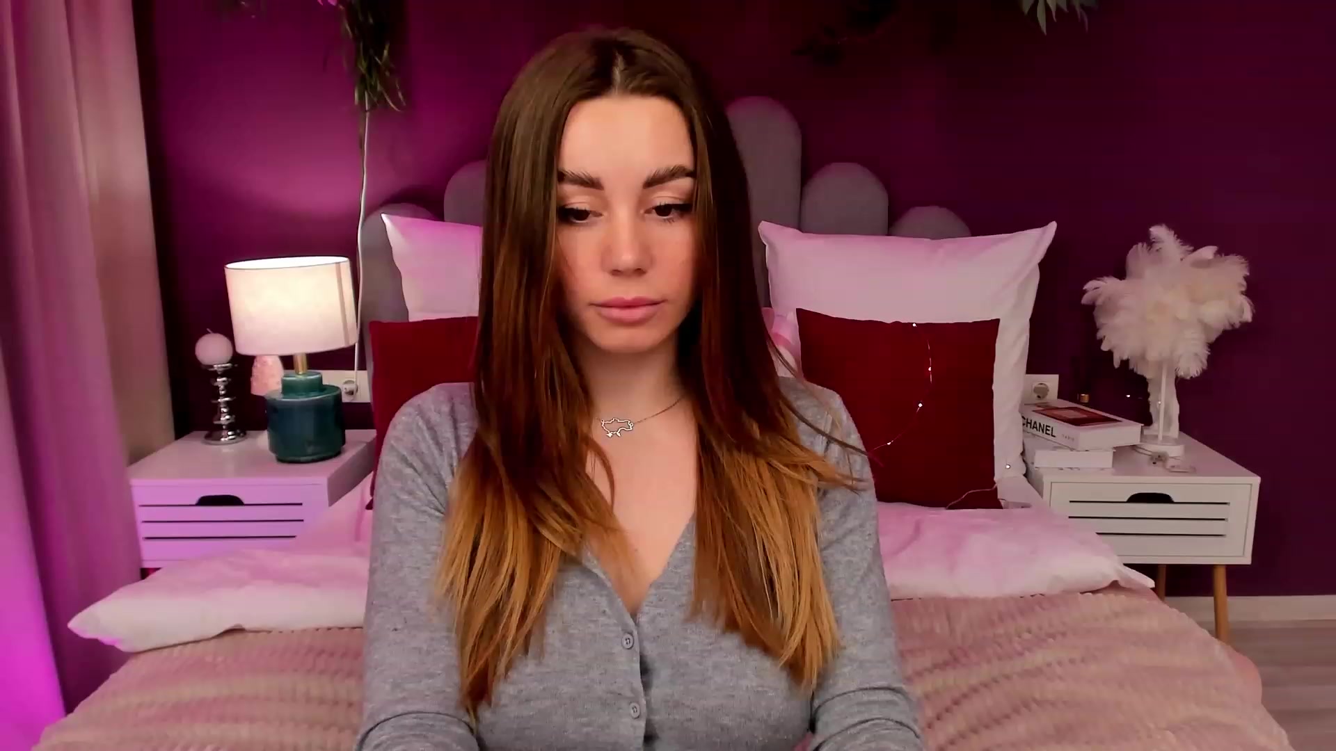 Gallery image thumbnail from AnnCutie's myfreecams stream on, 03/18/2023, 17:05 image 16 of 20