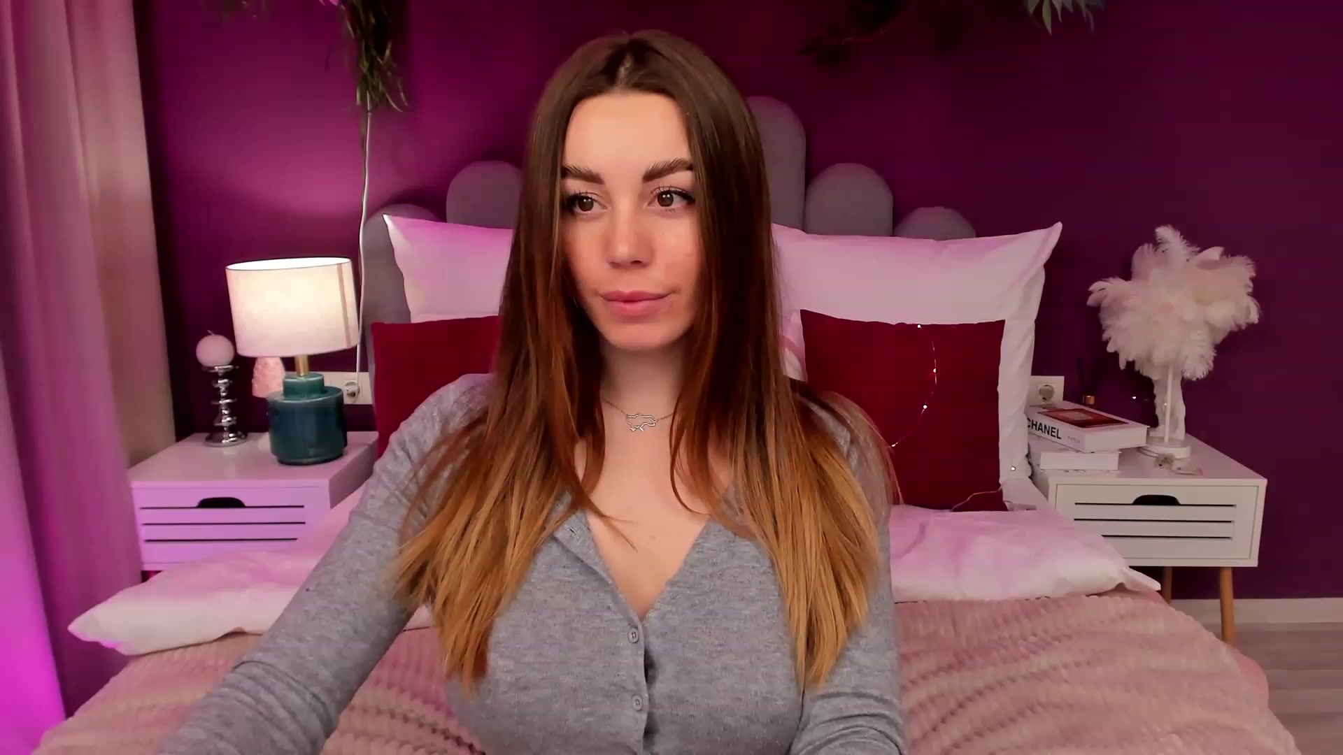 Gallery image thumbnail from AnnCutie's myfreecams stream on, 03/18/2023, 17:05 image 12 of 20