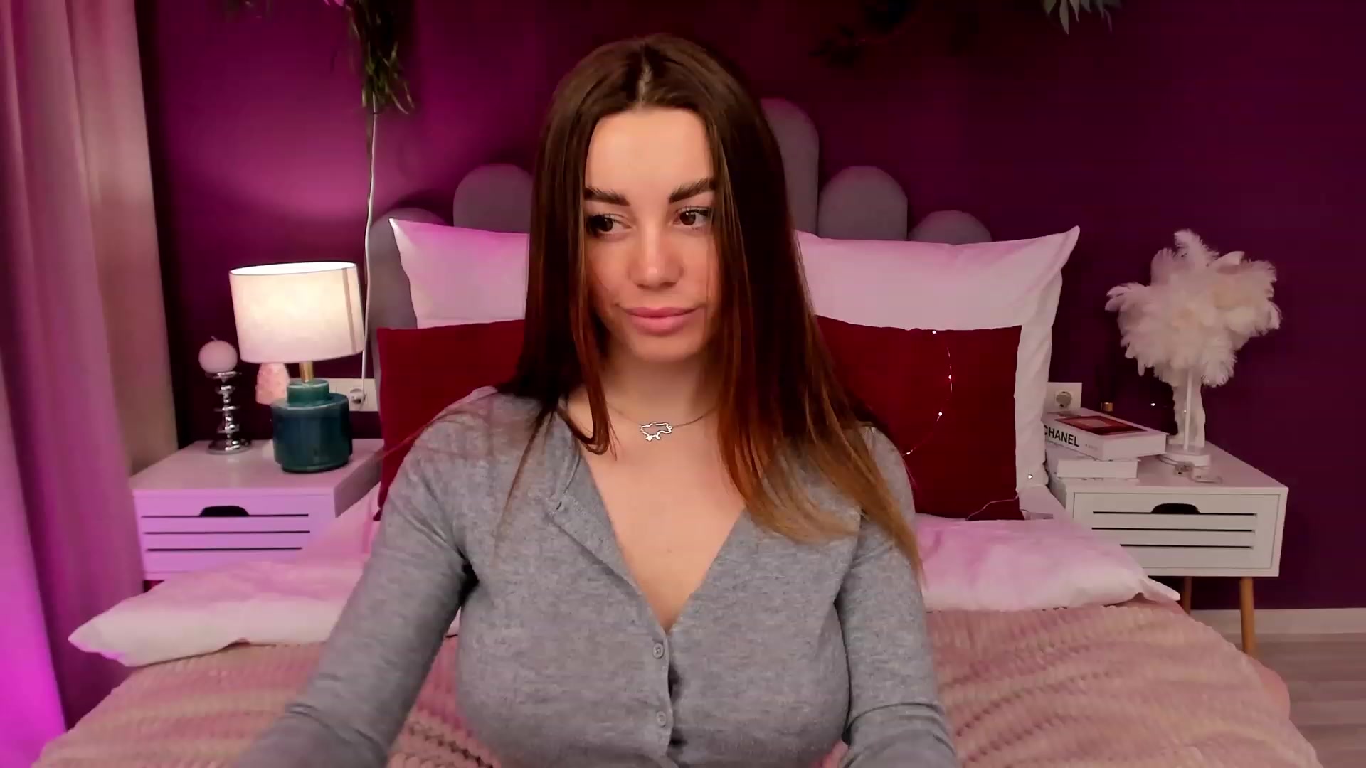 Gallery image thumbnail from AnnCutie's myfreecams stream on, 03/18/2023, 17:05 image 15 of 20