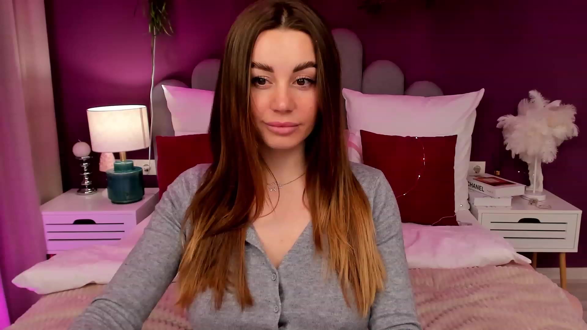 Gallery image thumbnail from AnnCutie's myfreecams stream on, 03/18/2023, 17:05 image 7 of 20