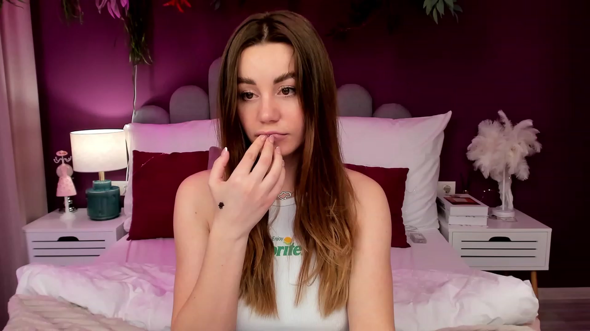 Gallery image thumbnail from AnnCutie's myfreecams stream on, 03/25/2023, 19:59 image 4 of 20