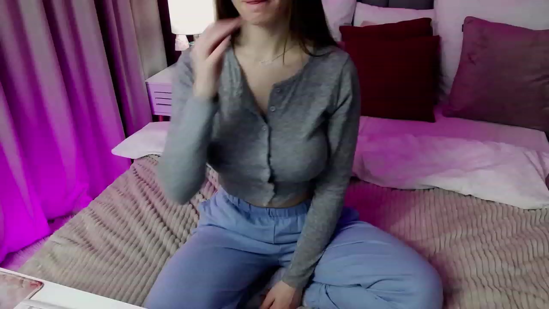 Gallery image thumbnail from AnnCutie's myfreecams stream on, 04/04/2023, 06:07 image 7 of 20