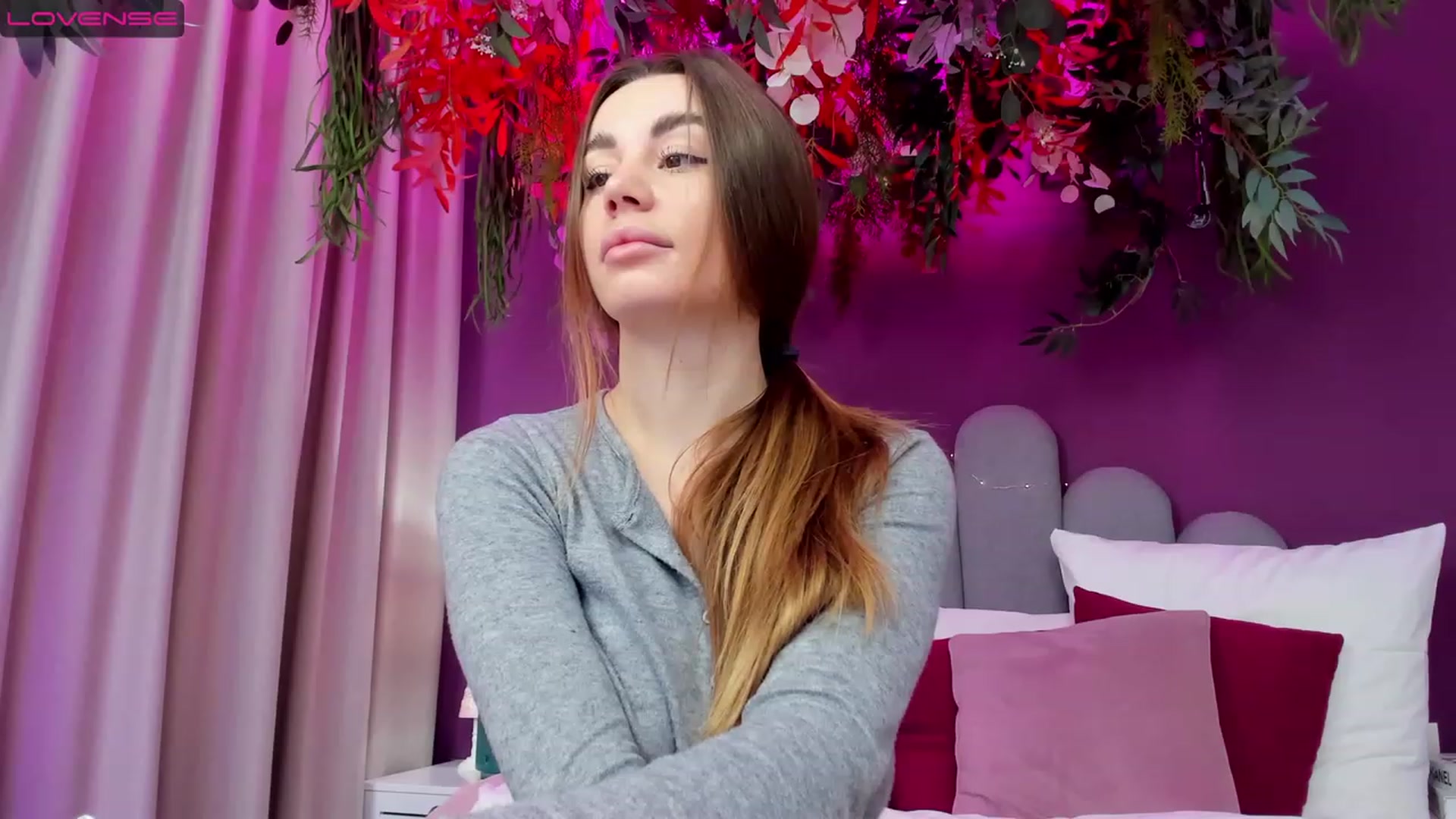 Gallery image thumbnail from AnnCutie's myfreecams stream on, 04/07/2023, 07:09 image 15 of 20