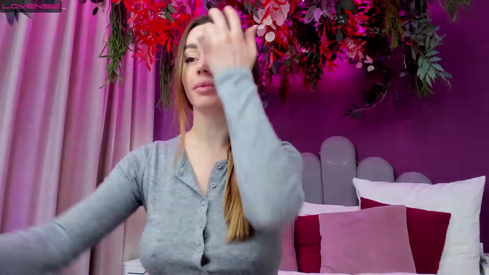 Gallery image thumbnail from AnnCutie's myfreecams stream on, 04/07/2023, 07:09 image 20 of 20