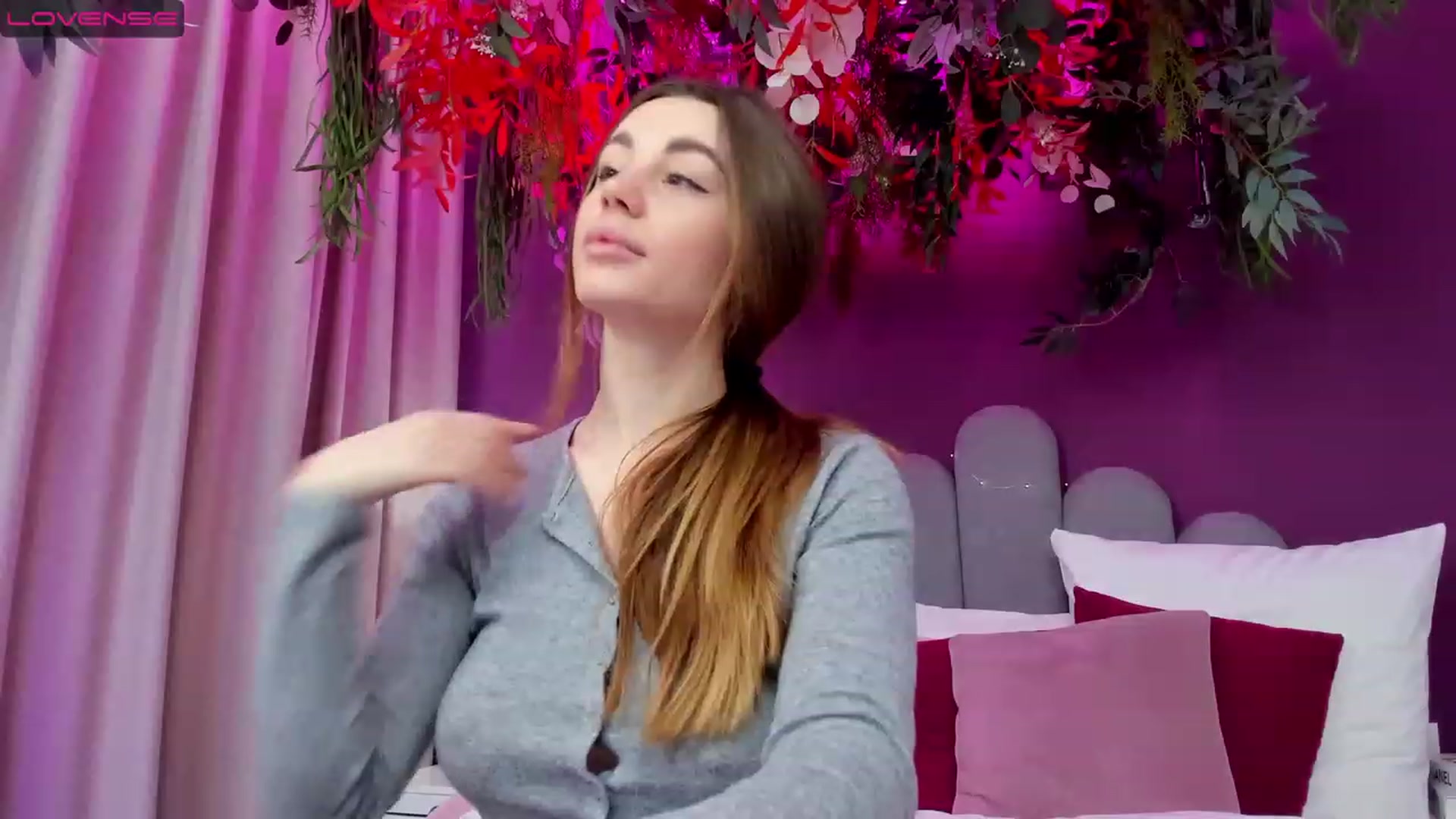 Gallery image thumbnail from AnnCutie's myfreecams stream on, 04/07/2023, 07:09 image 14 of 20