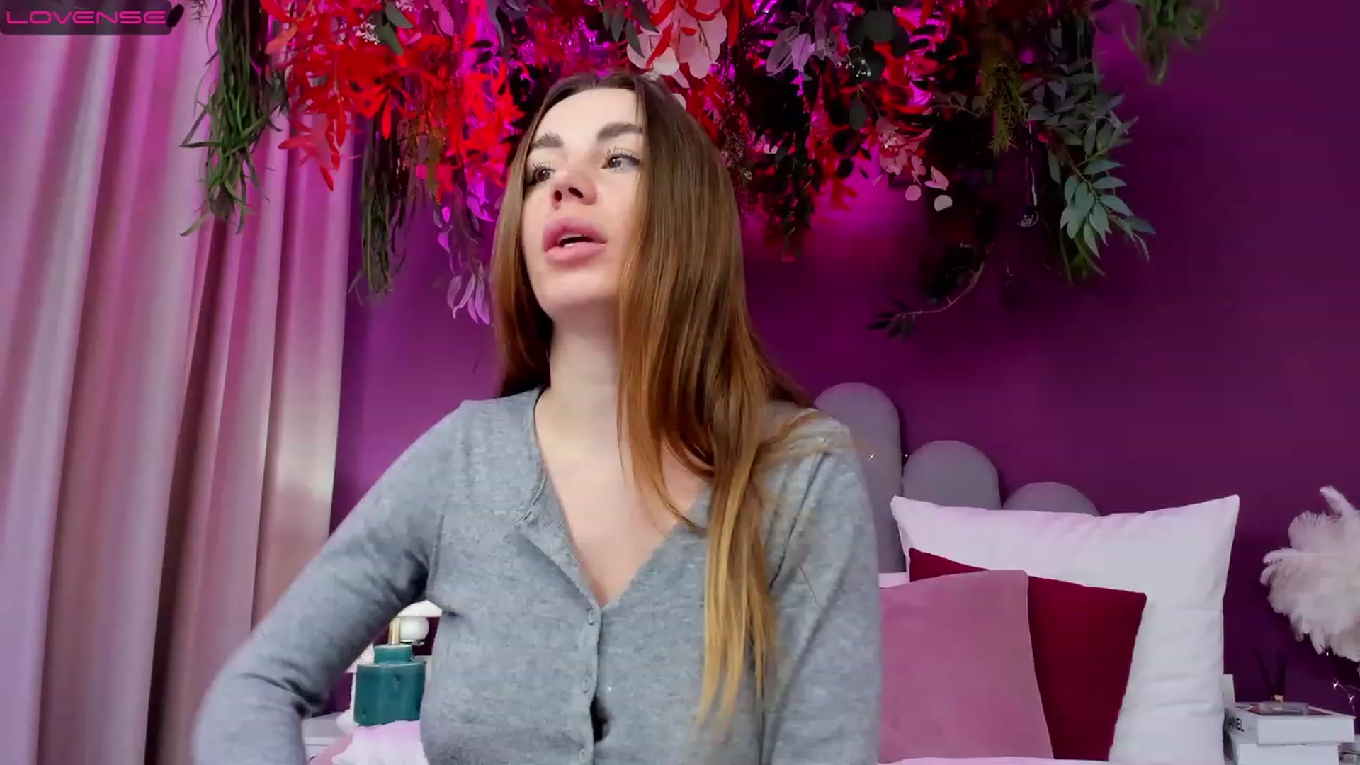Gallery image thumbnail from AnnCutie's myfreecams stream on, 04/07/2023, 07:52 image 1 of 20