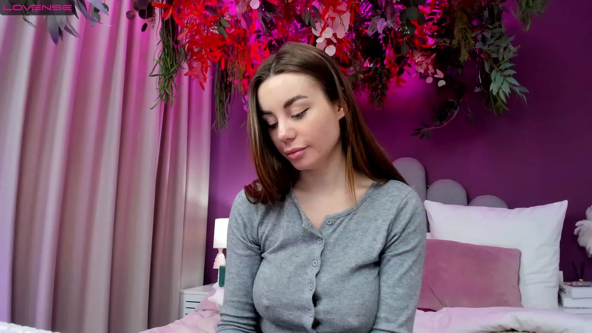 Gallery image thumbnail from AnnCutie's myfreecams stream on, 04/07/2023, 11:09 image 1 of 20
