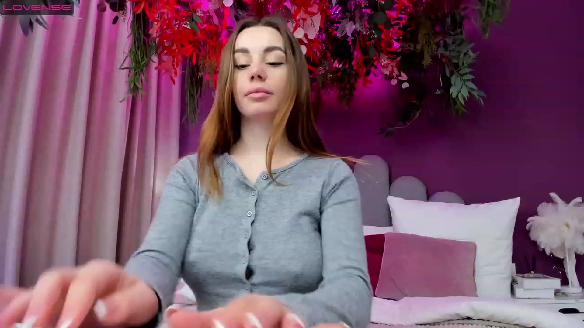 Gallery image thumbnail from AnnCutie's myfreecams stream on, 04/07/2023, 11:09 image 8 of 20