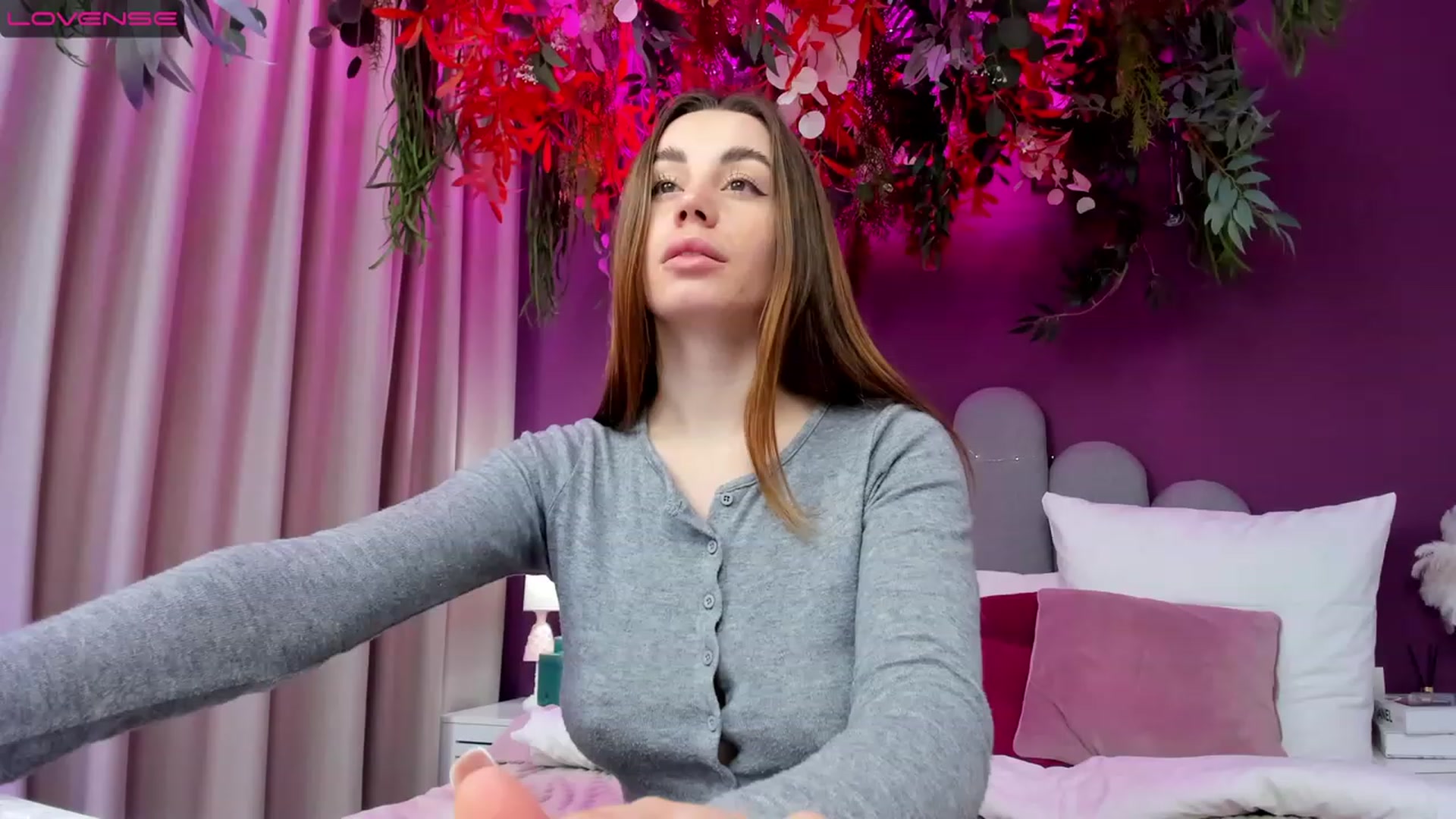 Gallery image thumbnail from AnnCutie's myfreecams stream on, 04/07/2023, 11:09 image 3 of 20