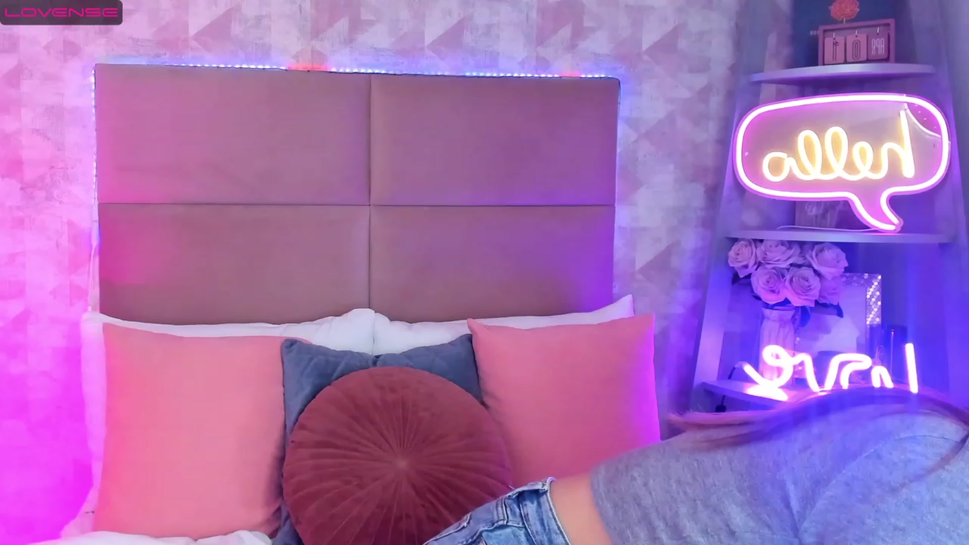 Gallery image thumbnail from AnnCutie's myfreecams stream on, 04/09/2023, 05:57 image 13 of 20