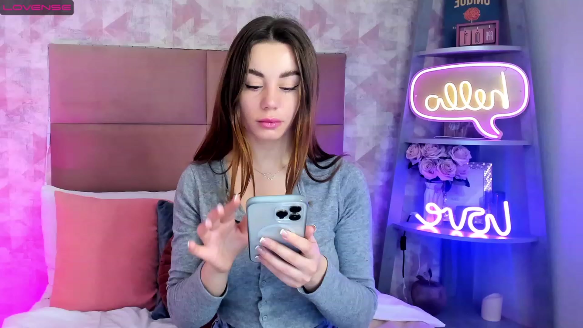 Gallery image thumbnail from AnnCutie's myfreecams stream on, 04/09/2023, 05:57 image 6 of 20
