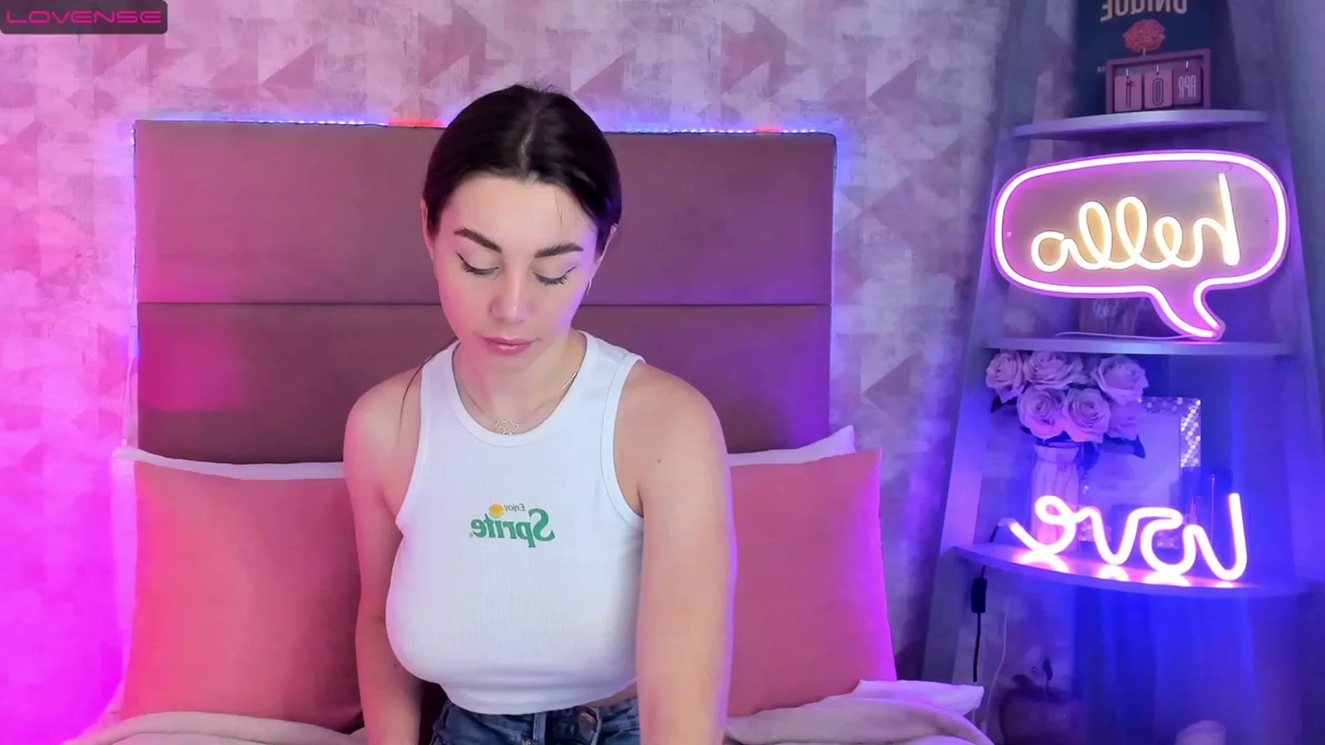 Gallery image thumbnail from AnnCutie's myfreecams stream on, 04/09/2023, 05:57 image 18 of 20