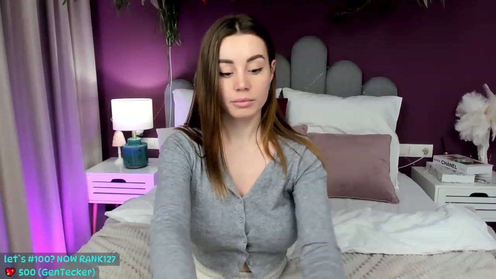 Gallery image thumbnail from AnnCutie's myfreecams stream on, 04/12/2023, 15:39 image 18 of 20
