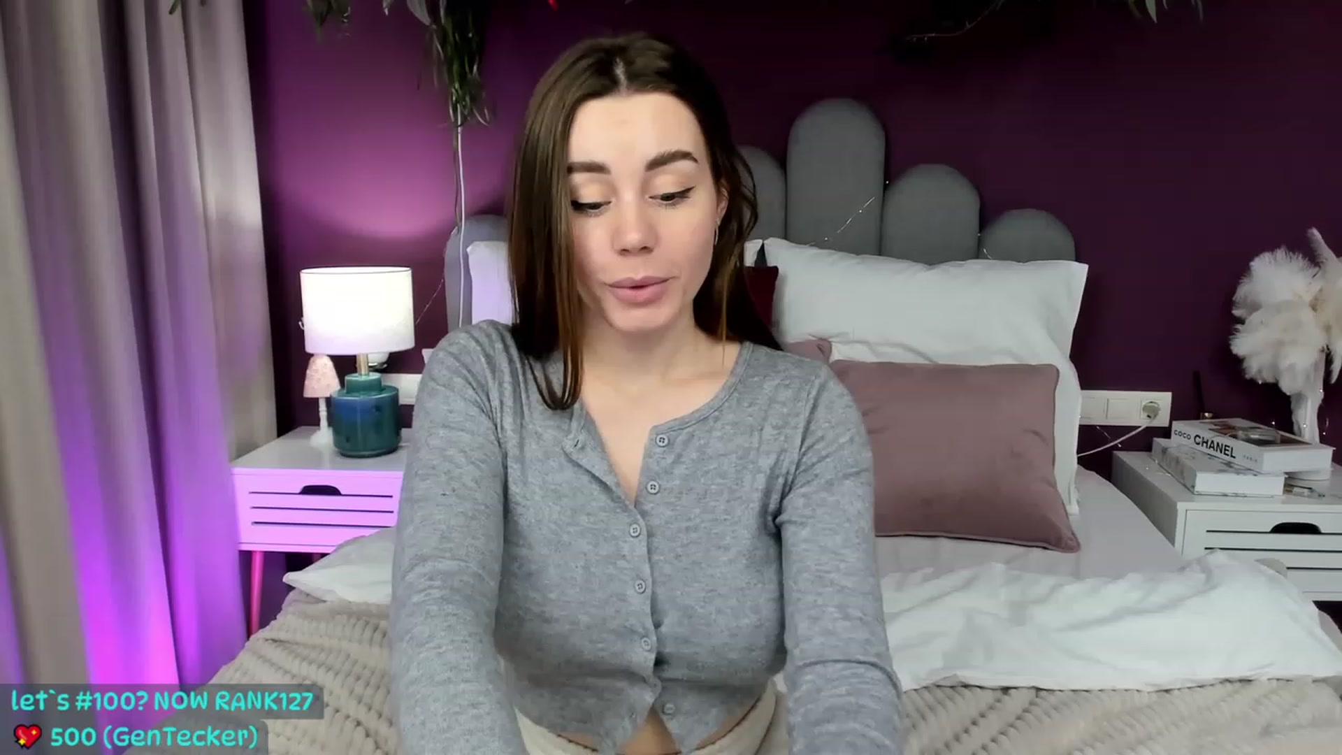 Gallery image thumbnail from AnnCutie's myfreecams stream on, 04/12/2023, 15:39 image 11 of 20