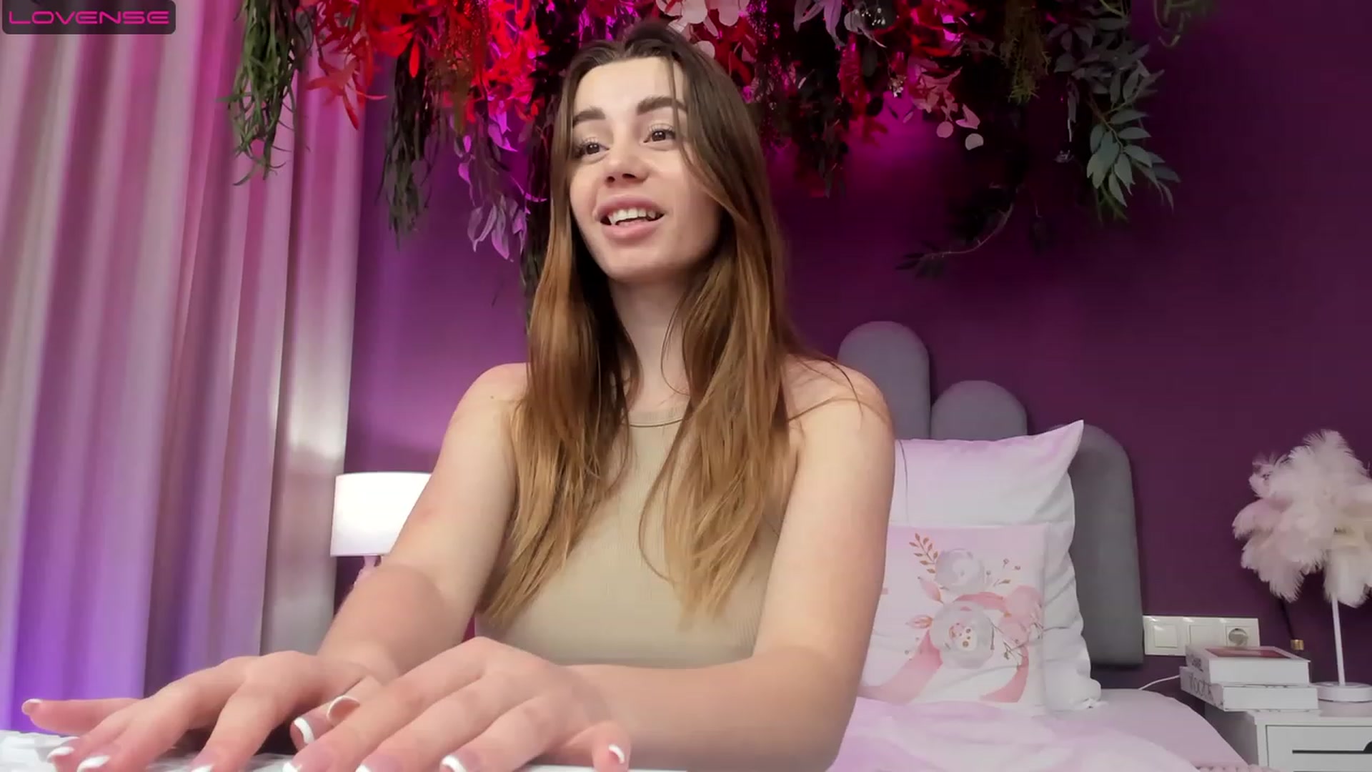 Gallery image thumbnail from AnnCutie's myfreecams stream on, 04/22/2023, 11:24 image 4 of 20