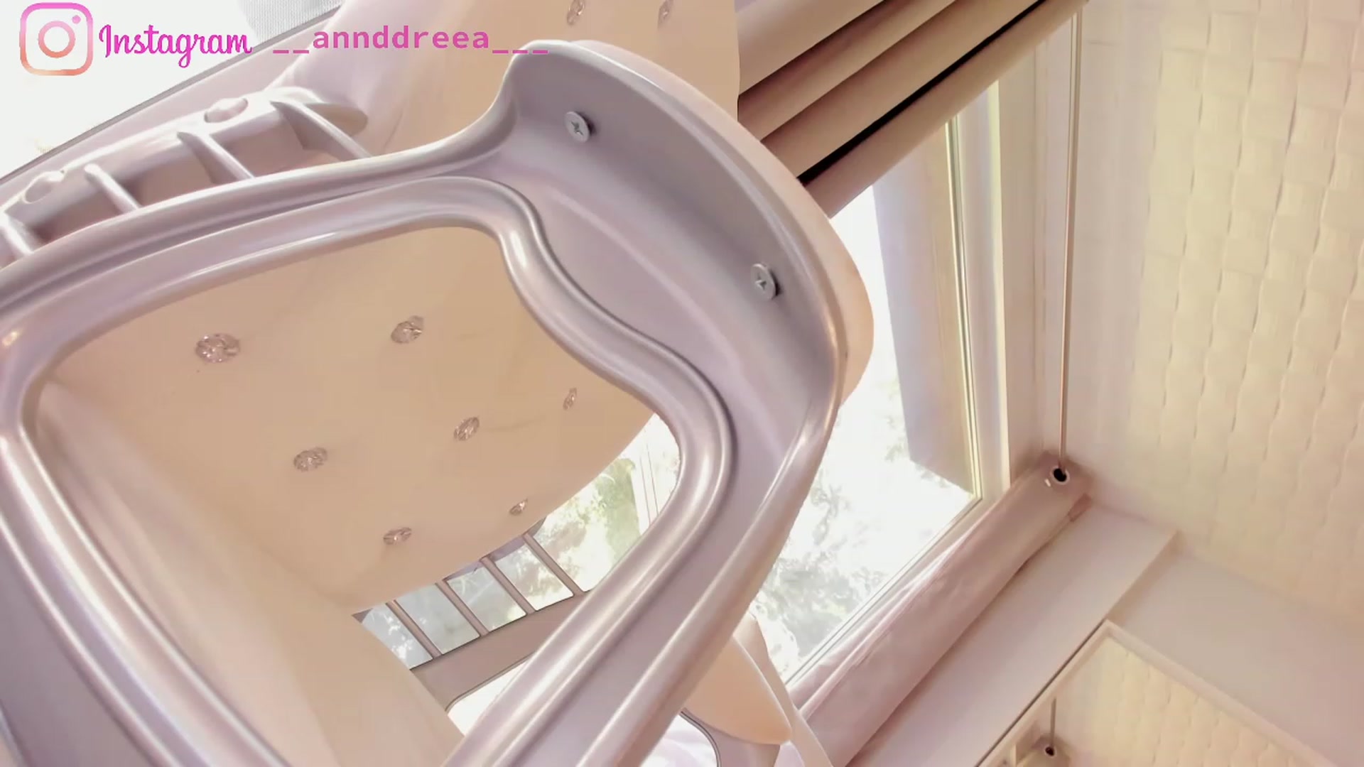 Gallery image thumbnail from AnnSelly's myfreecams stream on, 07/29/2023, 11:07 image 9 of 20