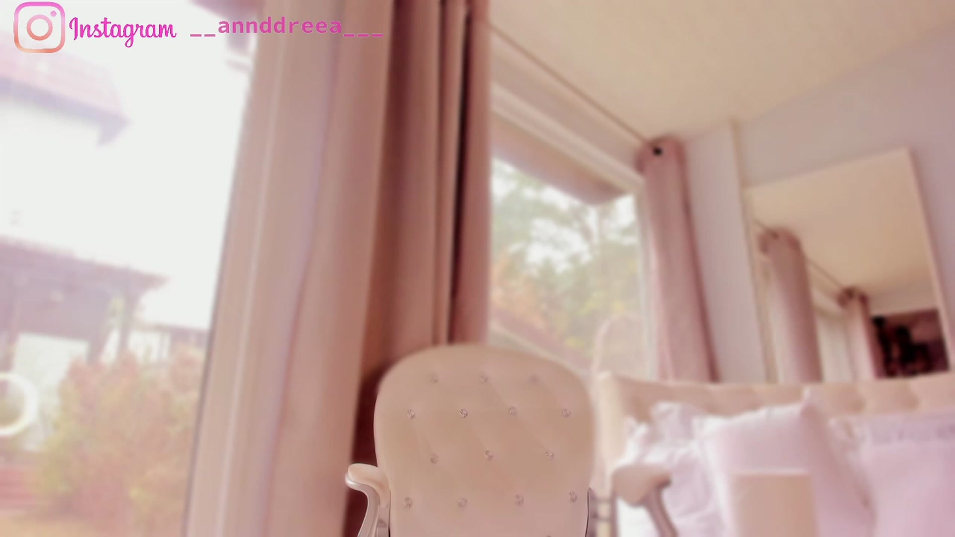 Gallery image thumbnail from AnnSelly's myfreecams stream on, 08/06/2023, 11:07 image 20 of 20