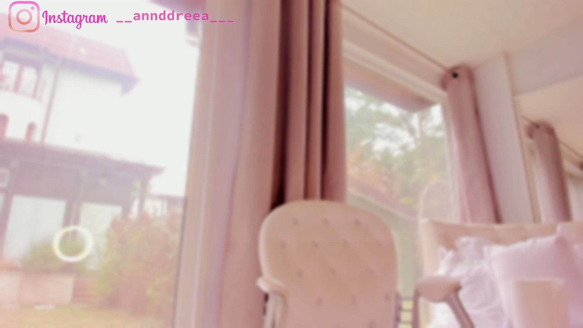 Gallery image thumbnail from AnnSelly's myfreecams stream on, 08/06/2023, 11:07 image 18 of 20