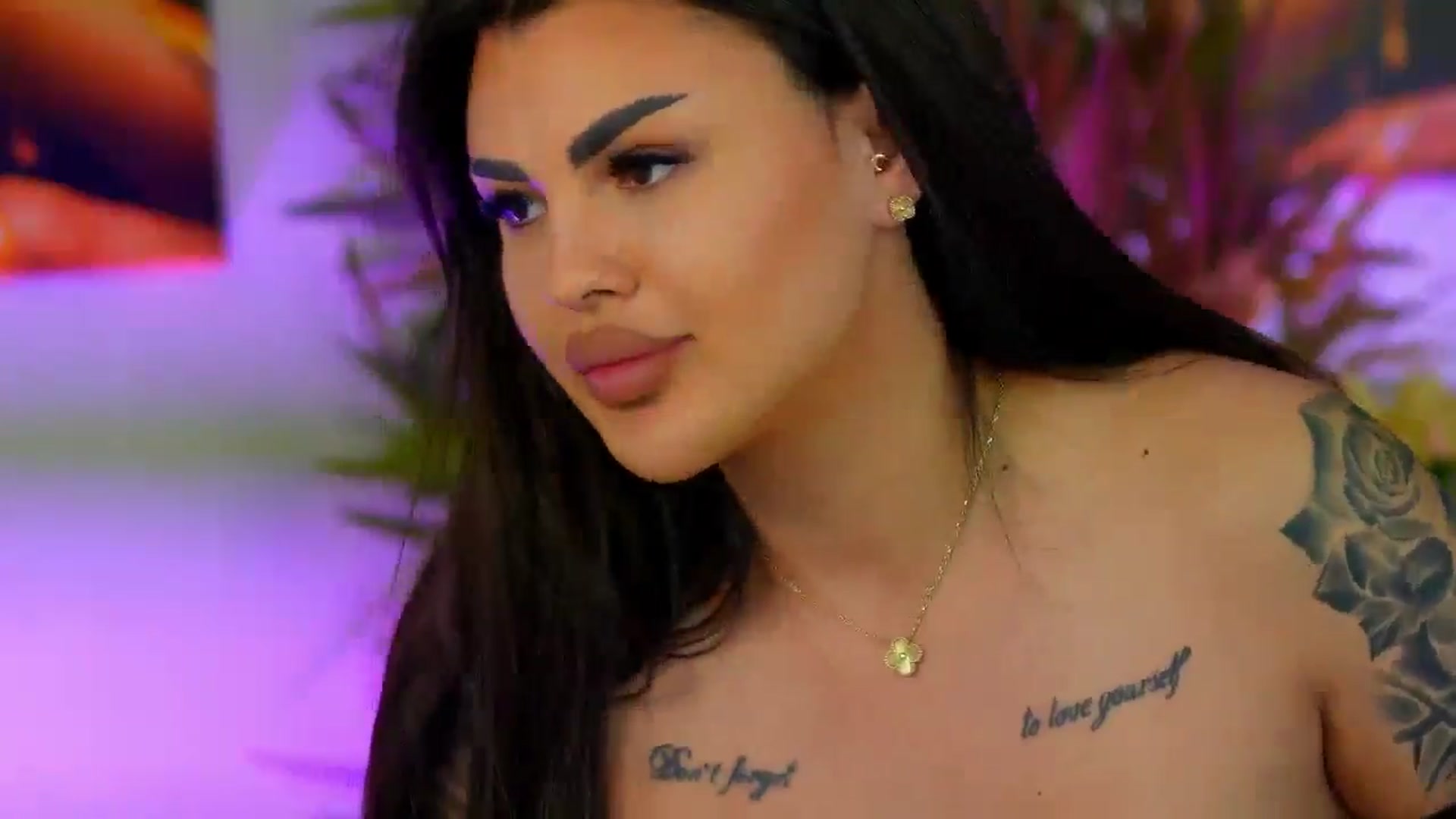 Gallery image thumbnail from AnnSelly's myfreecams stream on, 04/21/2025, 13:06 image 8 of 20