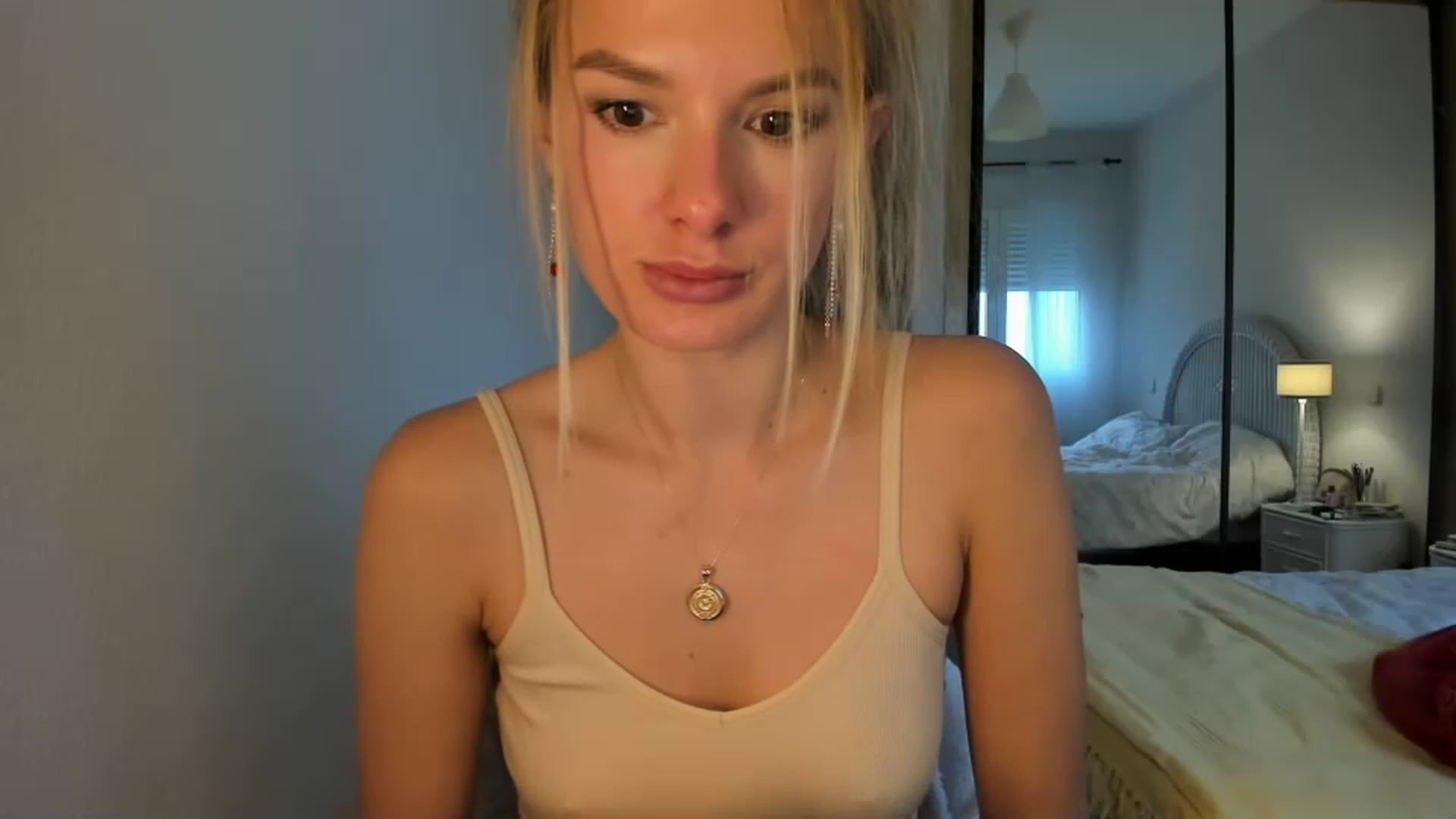Gallery image thumbnail from AnnSweetAngel's myfreecams stream on, 11/24/2022, 15:14 image 5 of 20
