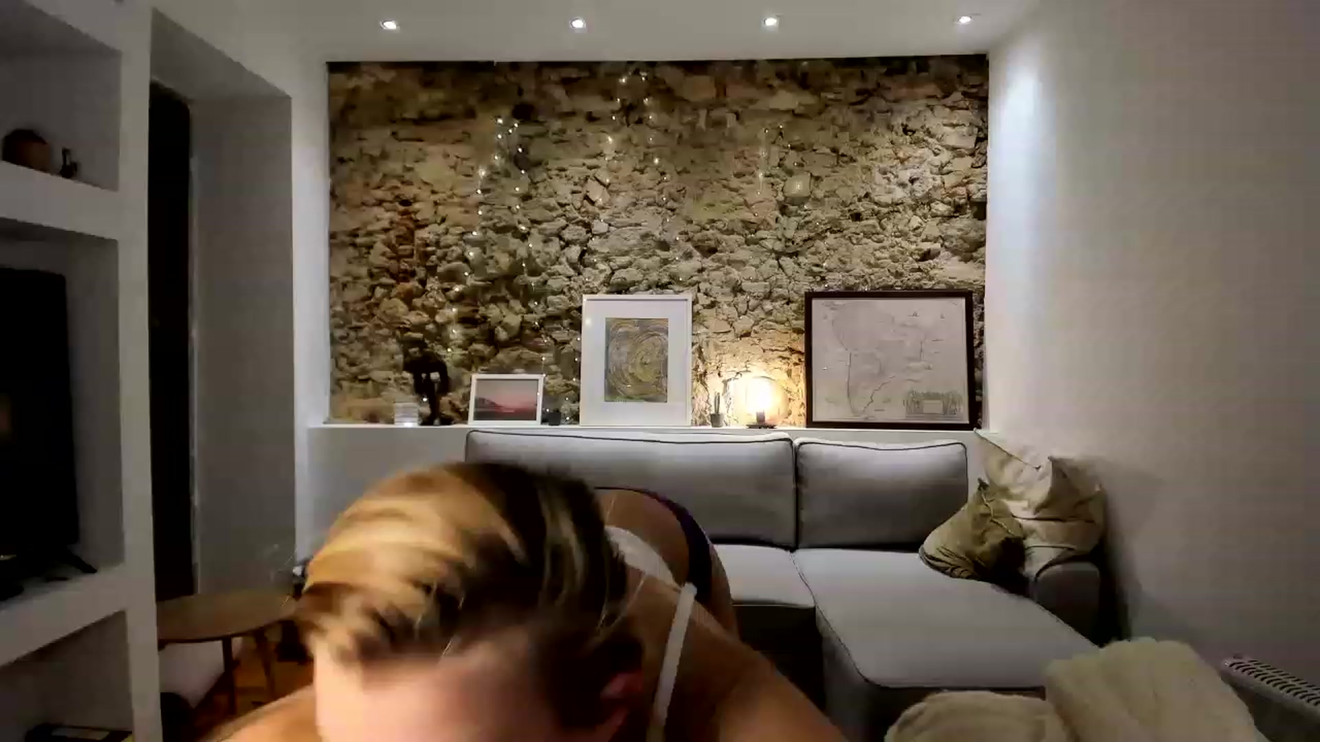 Gallery image thumbnail from AnnSweetAngel's myfreecams stream on, 12/11/2022, 21:36 image 15 of 20