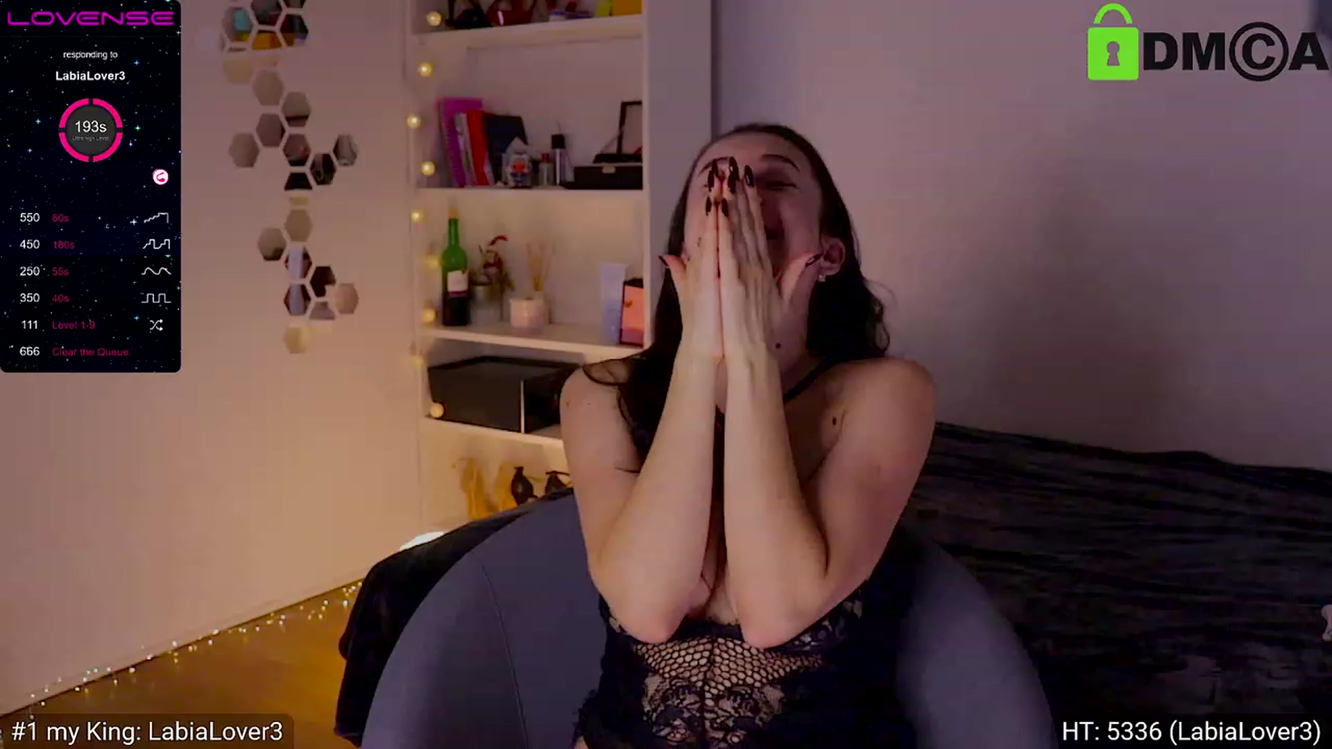 Gallery image thumbnail from AnnWettie's myfreecams stream on, 11/27/2022, 22:08 image 11 of 20