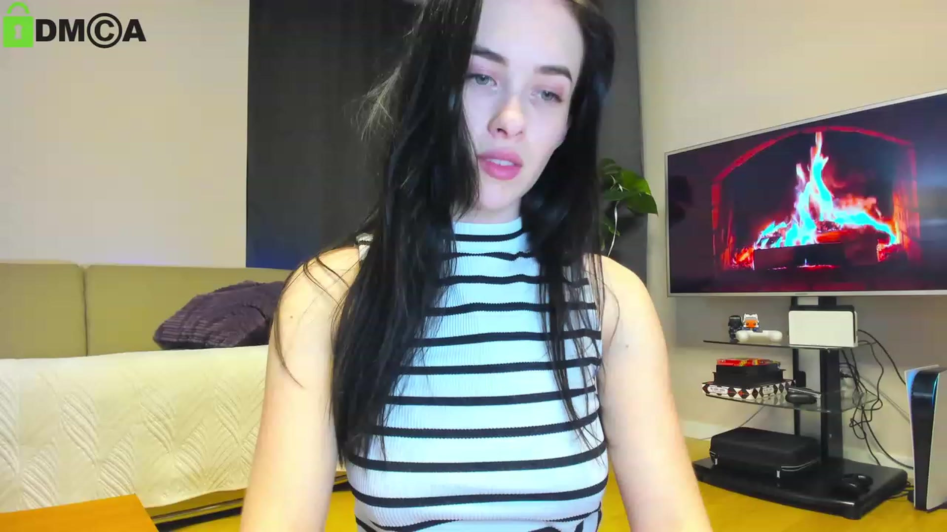 Gallery image thumbnail from AnnWettie's myfreecams stream on, 04/14/2023, 20:08 image 1 of 20