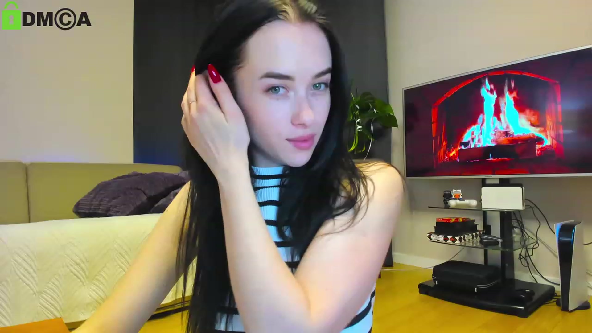 Gallery image thumbnail from AnnWettie's myfreecams stream on, 04/14/2023, 20:08 image 16 of 20