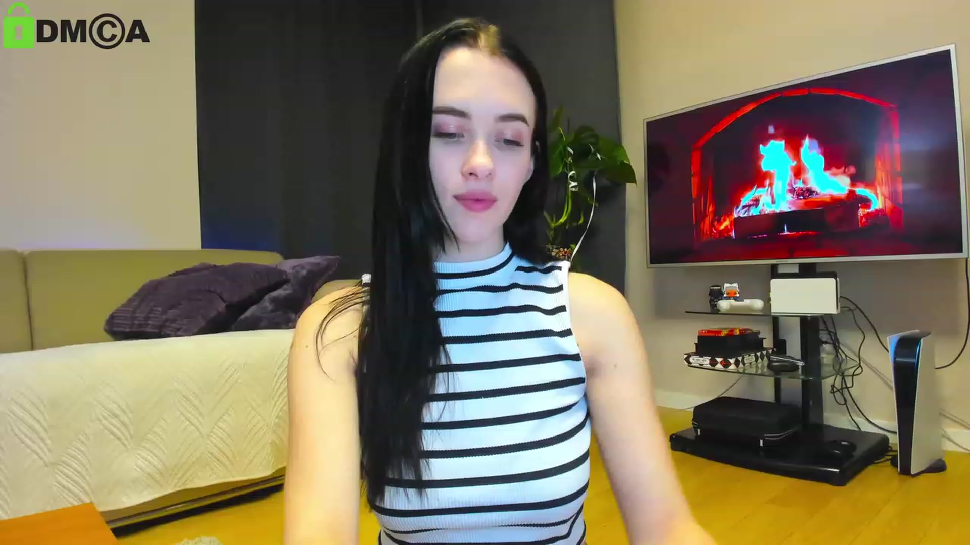 Gallery image thumbnail from AnnWettie's myfreecams stream on, 04/14/2023, 20:08 image 6 of 20