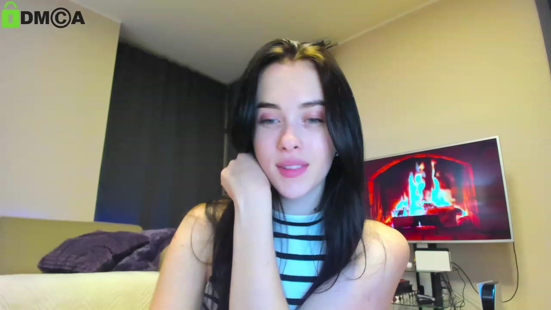 Gallery image thumbnail from AnnWettie's myfreecams stream on, 04/14/2023, 21:00 image 10 of 20