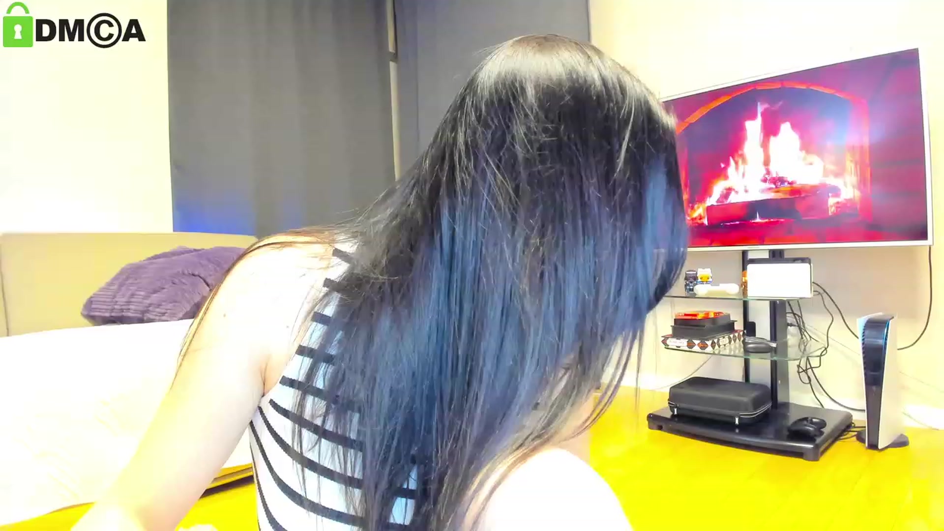 Gallery image thumbnail from AnnWettie's myfreecams stream on, 04/14/2023, 21:00 image 8 of 20