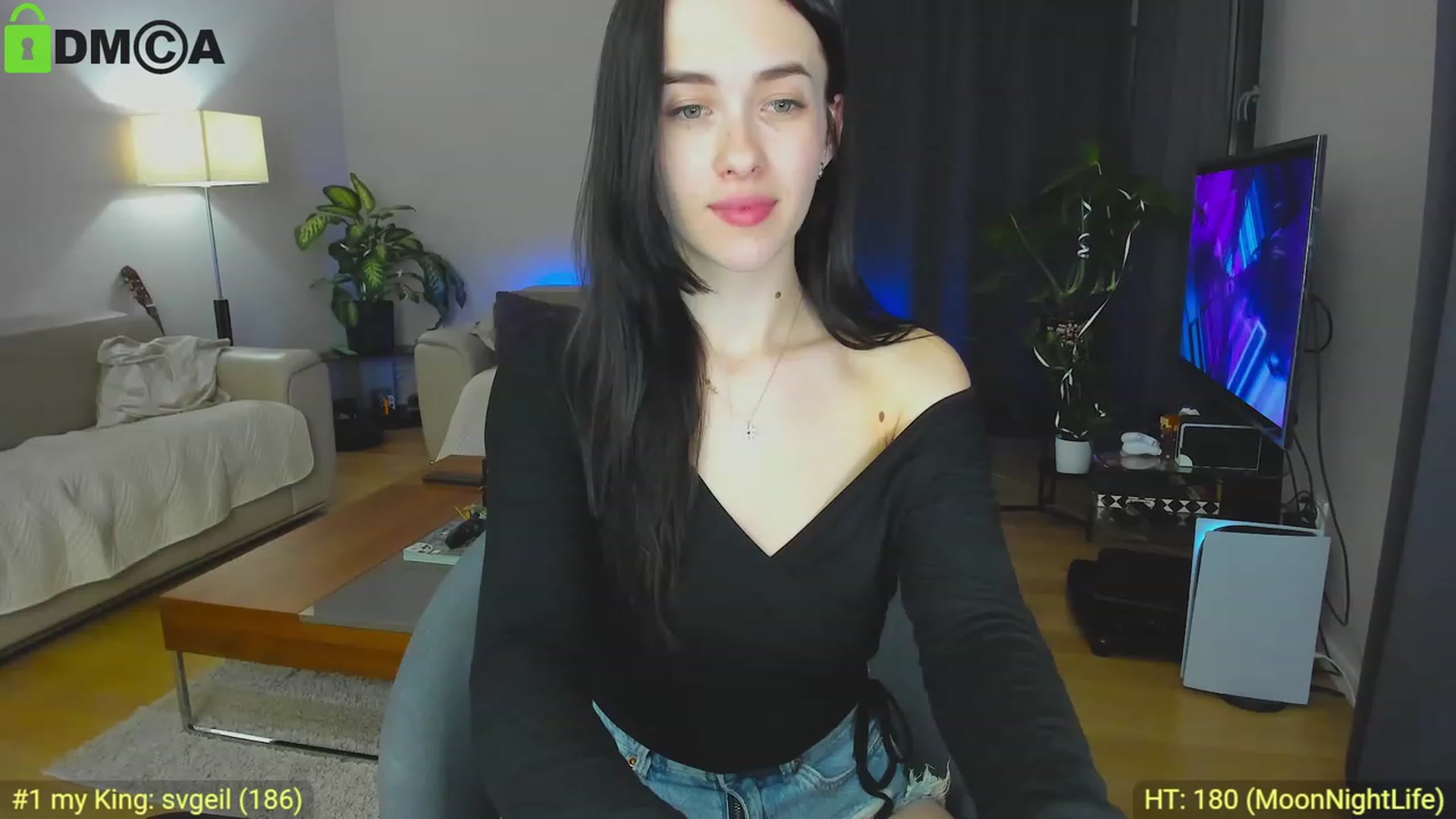 Gallery image thumbnail from AnnWettie's myfreecams stream on, 04/15/2023, 23:01 image 12 of 20